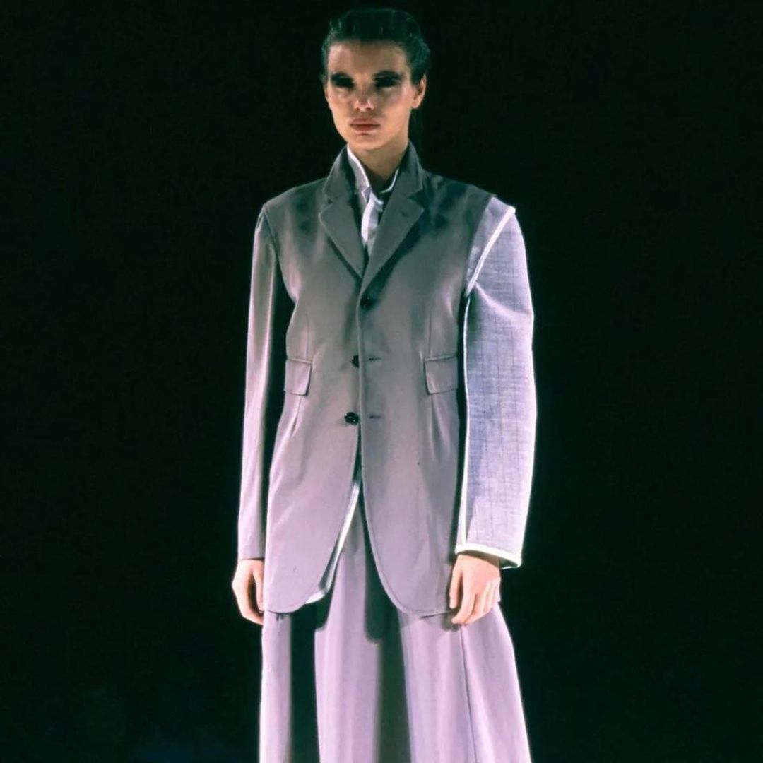 Thumbnail 83a8b041-3132-4781-a80a-f5df9bf7b1a8