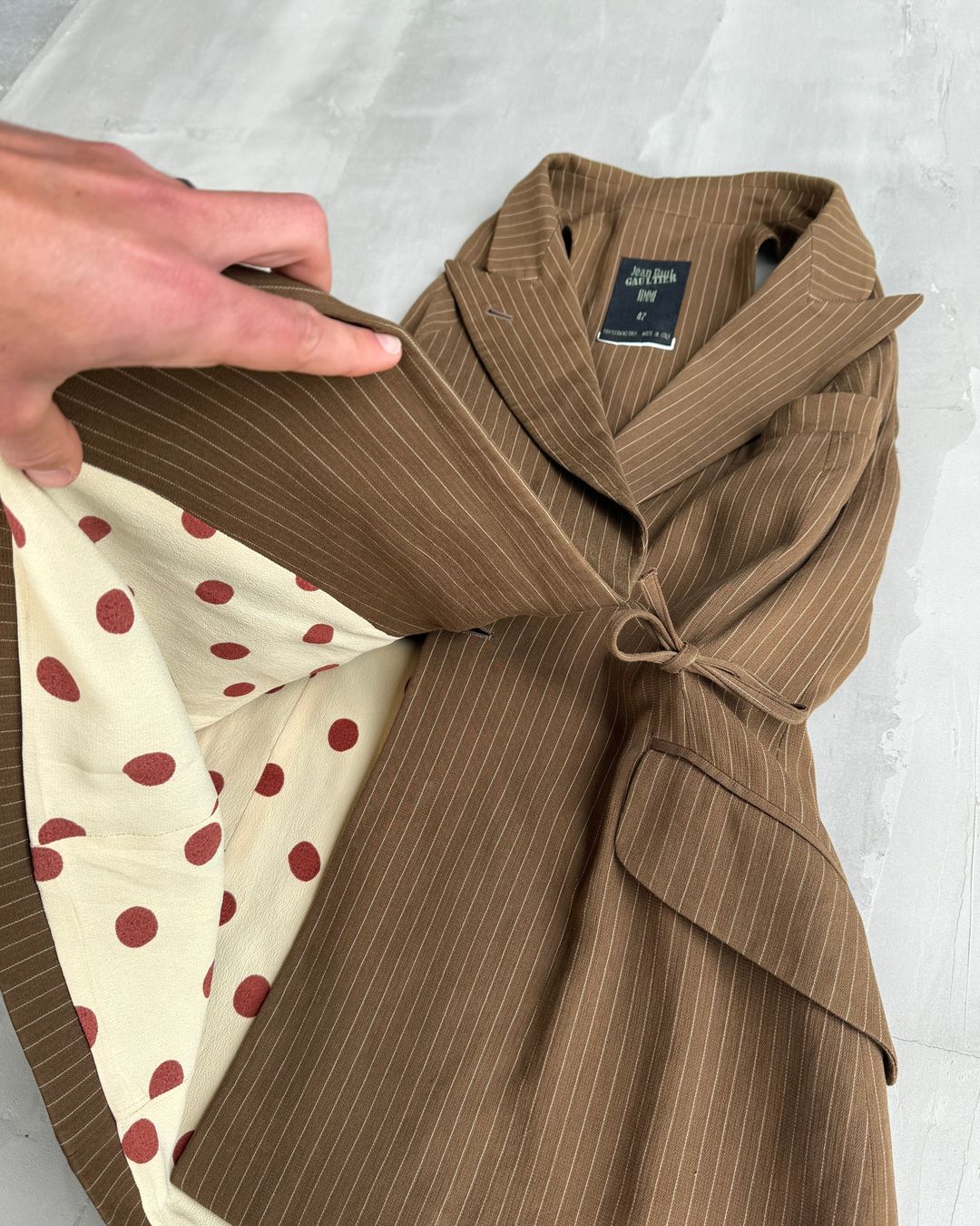 Thumbnail 7b23480f-3e54-40a8-b8f5-24809e139901