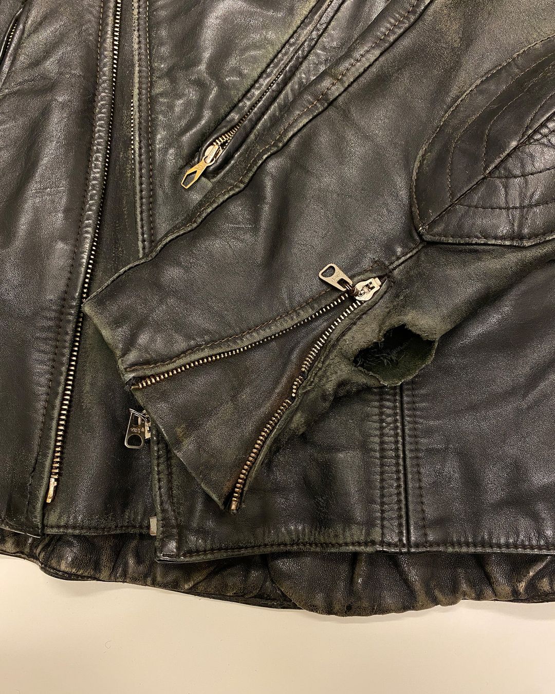 Thumbnail 17882a56-fa60-44d3-aec9-c53024ddf2a2