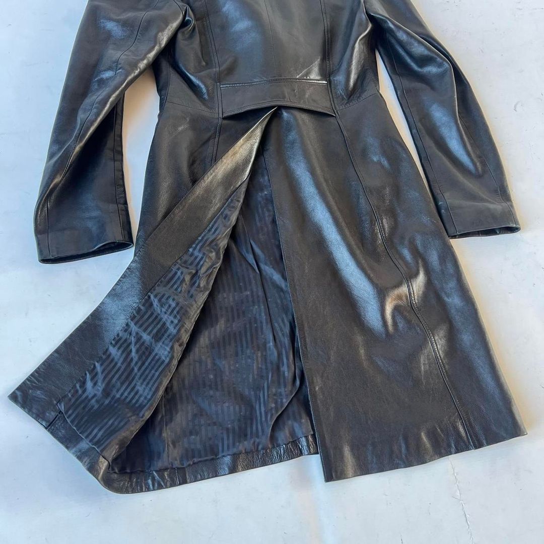 Thumbnail 1684e4ad-28ff-4661-9b56-352c8e31f195