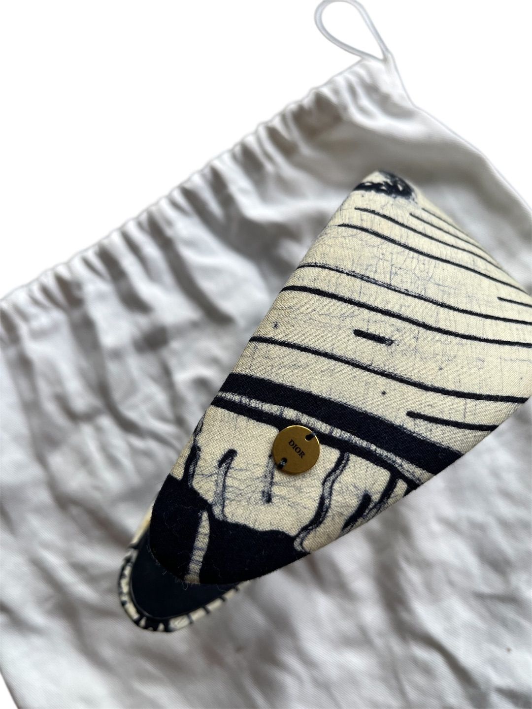 Thumbnail 997f3c81-b178-44ef-b80c-efd76d7247c4