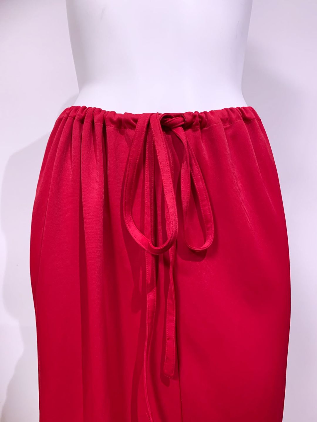 Thumbnail 556acf3e-1ec5-4298-955a-fcf30b9e9071