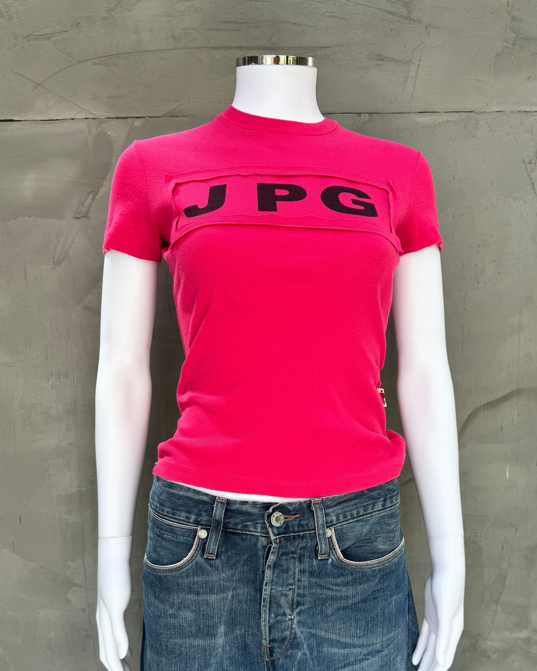 Thumbnail 221c4fee-eb34-4184-92bb-bcab2403bce1