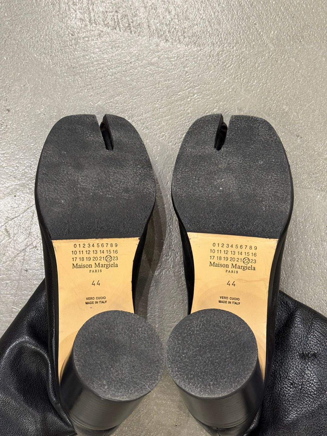 Thumbnail 359162ea-9c0c-43d0-afde-8bd5f174a8b9