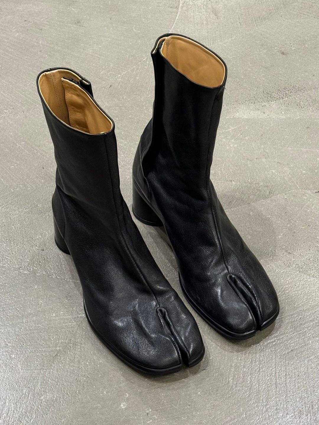 Maison Margiela tabi heeled boots by MAISON MARGIELA in size EU 44 from SHOES category