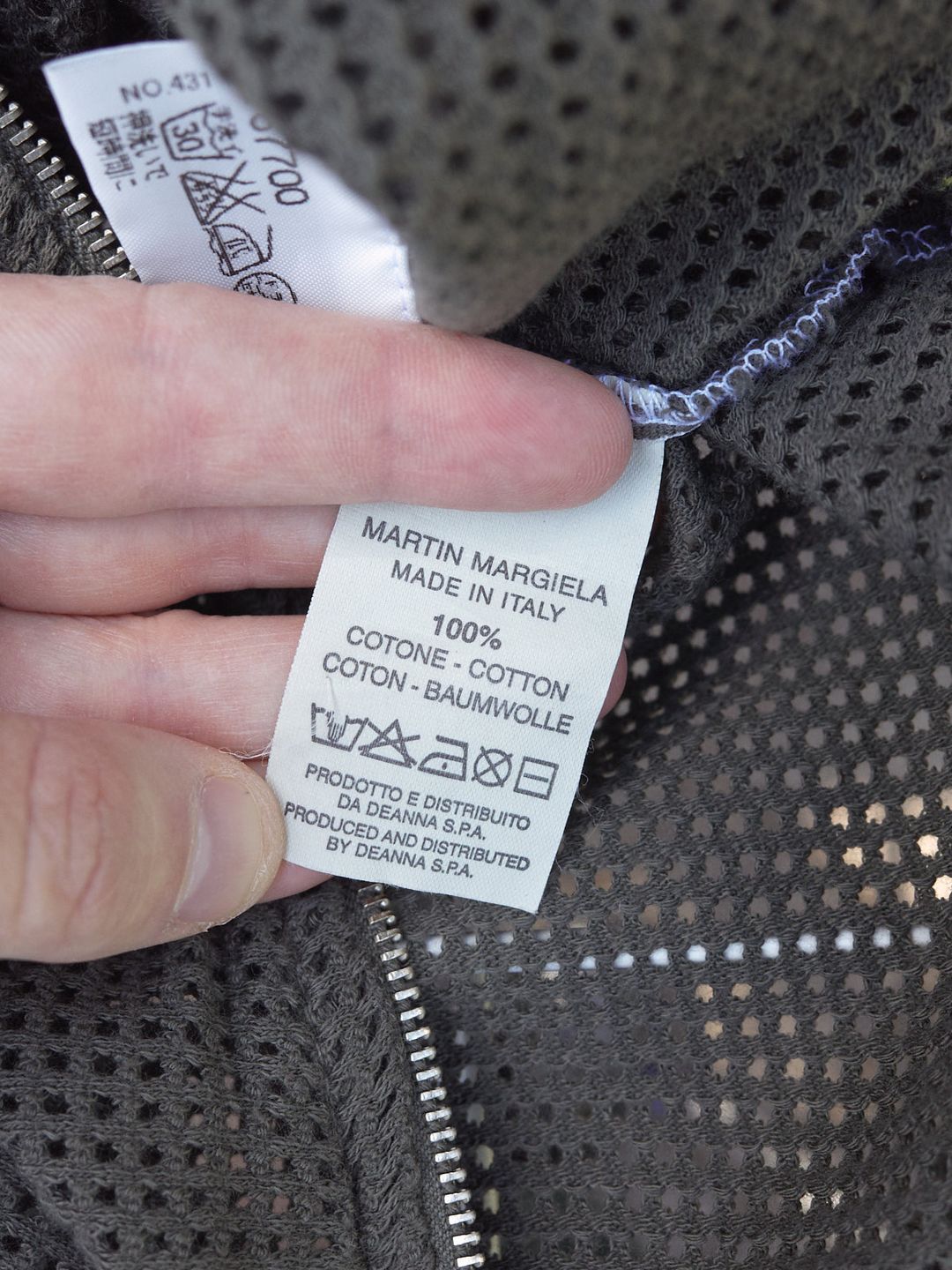 Thumbnail 186af4f5-67e6-4c27-a13b-963f2ab4a03d