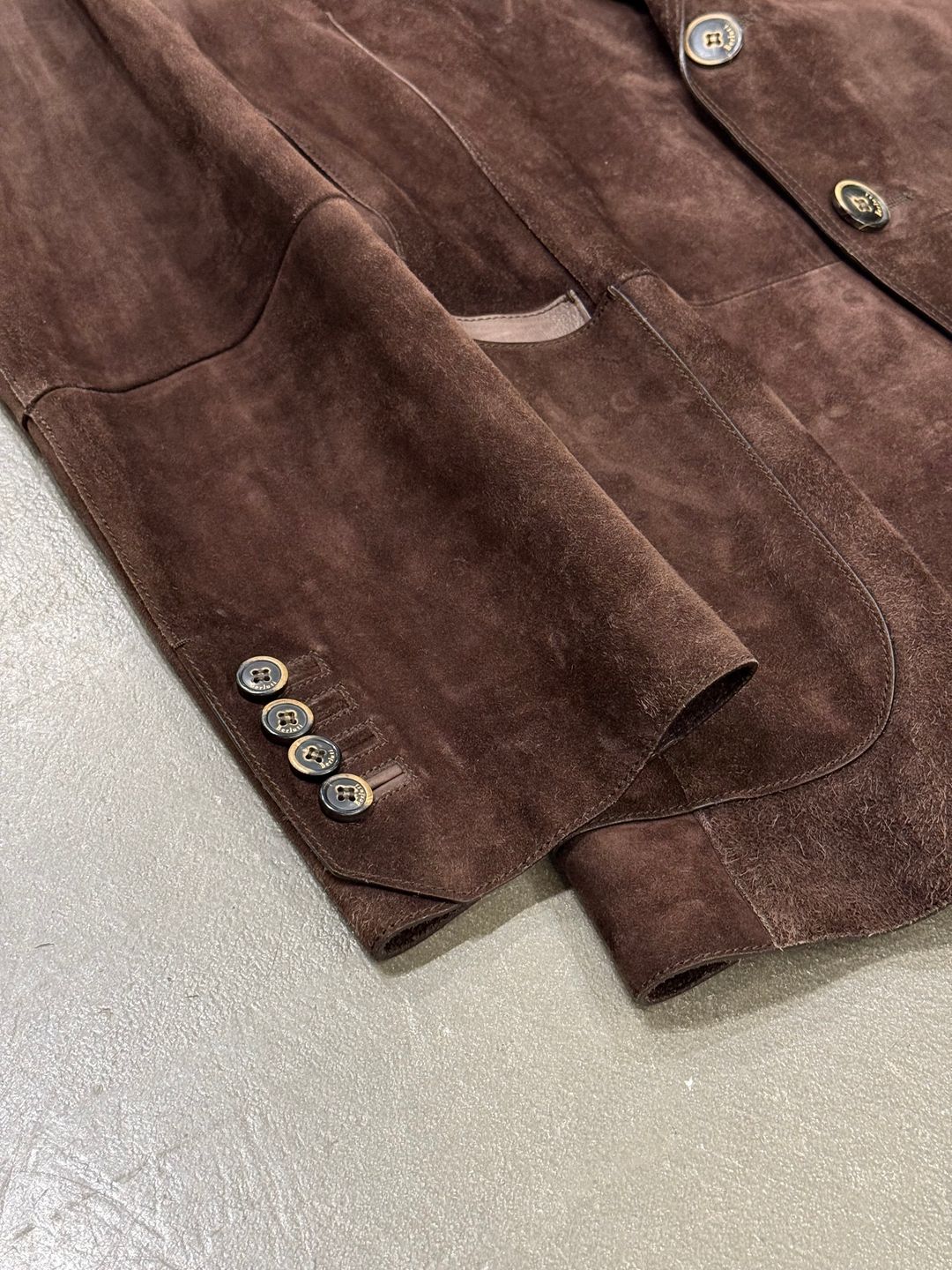 Thumbnail 6e28994a-326a-400e-95f4-3c9ff141ee04