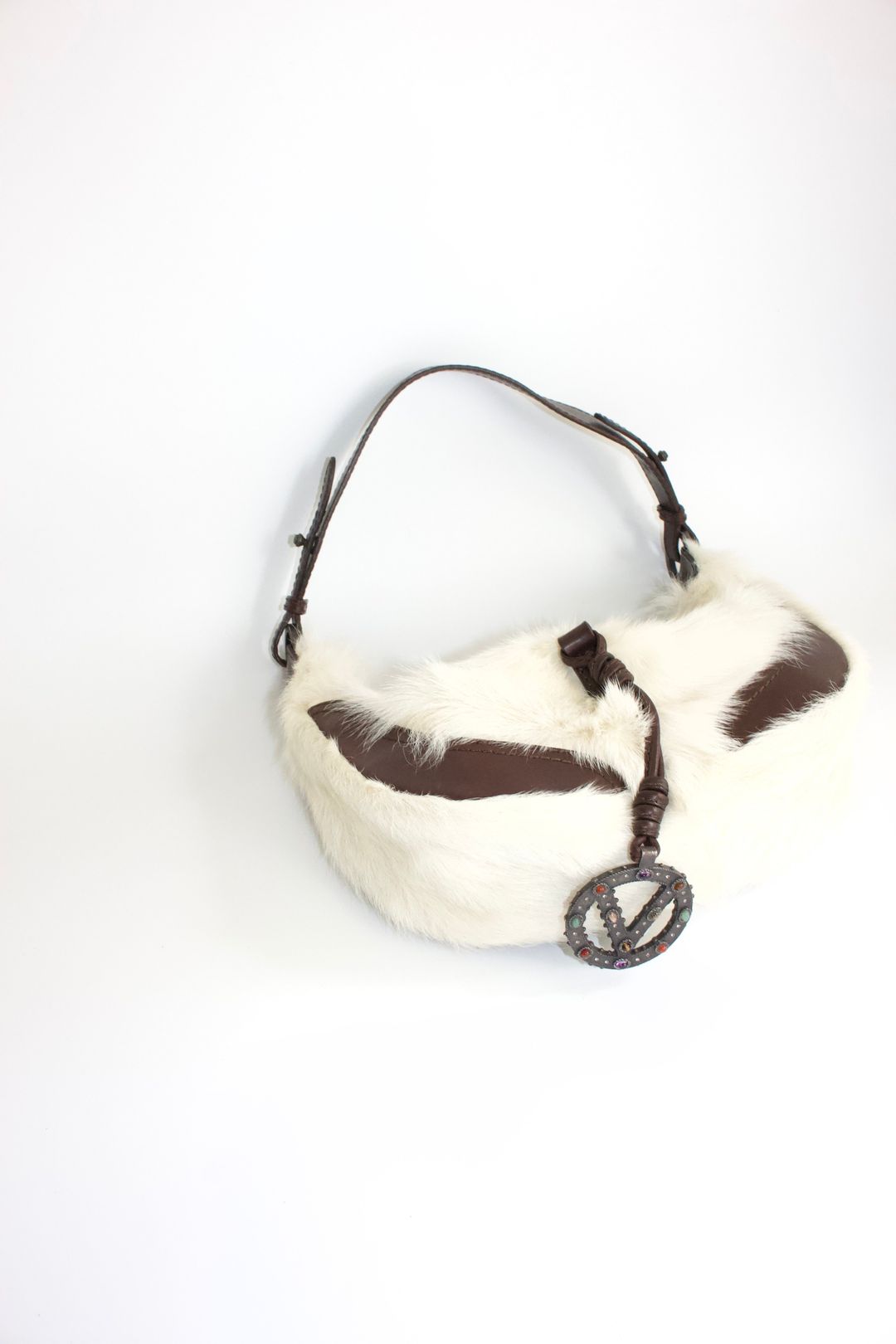 Thumbnail 4a4fa23c-947d-472d-8ea5-fc0d76a7360e