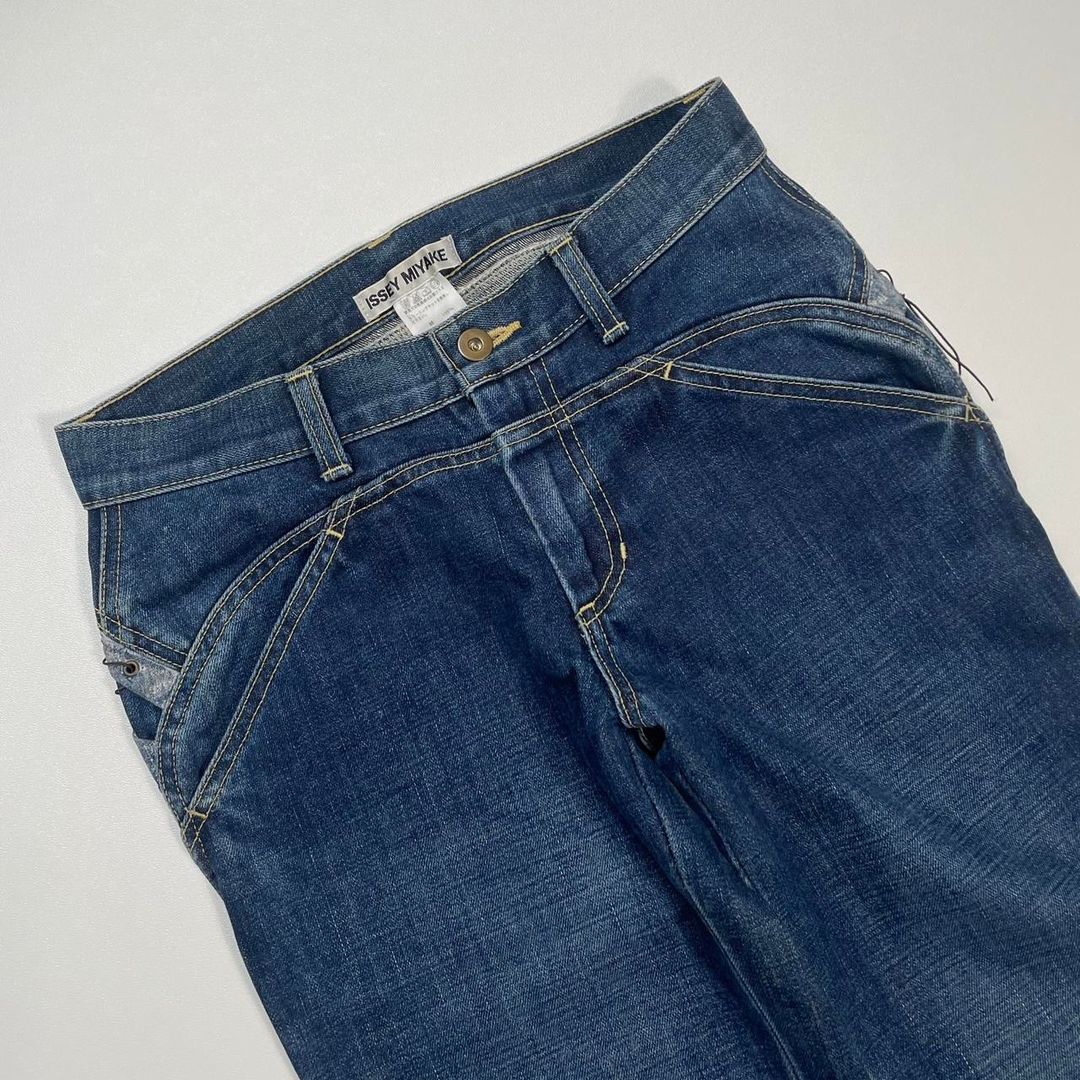 Thumbnail 54e96144-0fc5-4b54-b22f-0b108d9c7df6