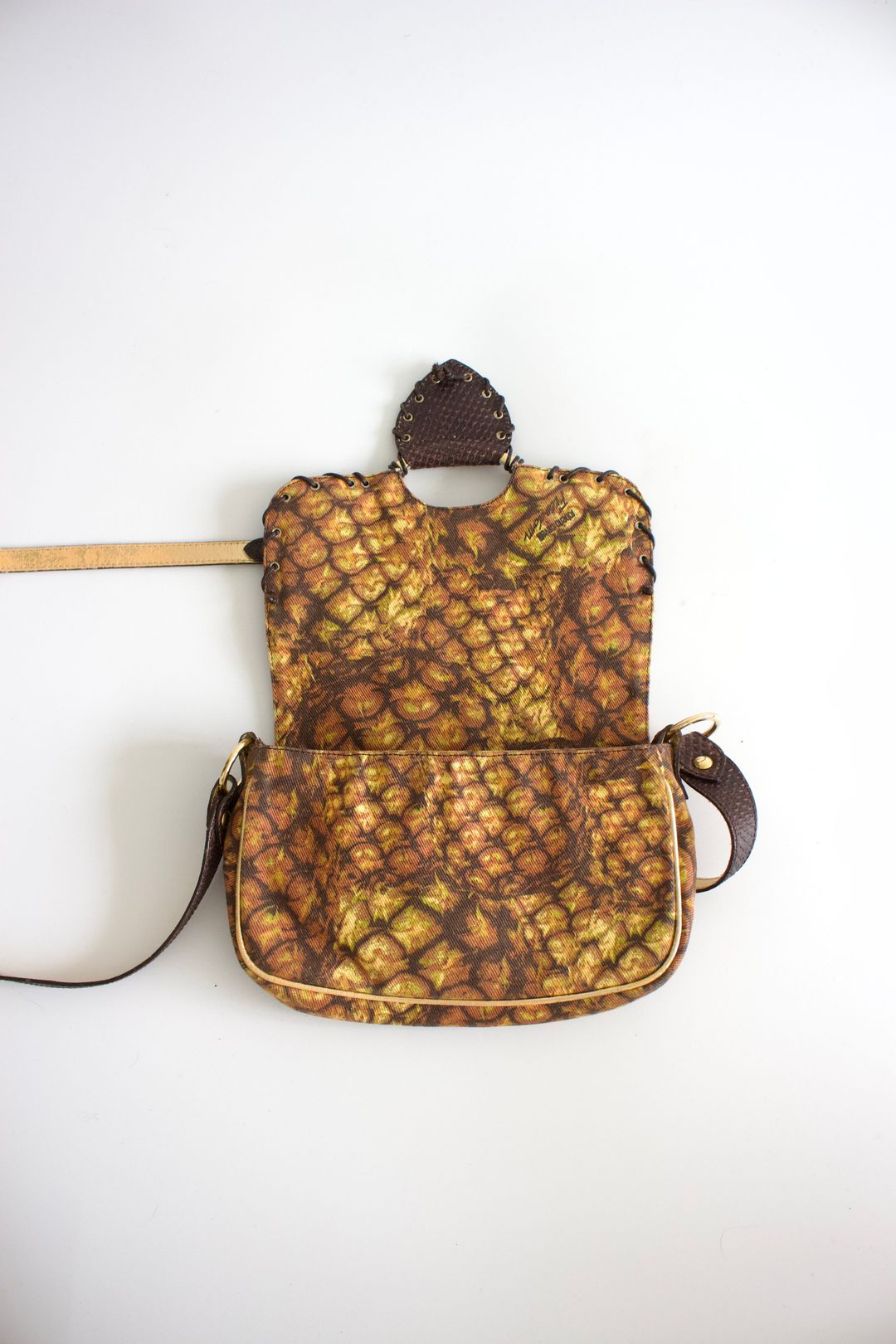 Thumbnail 8cd8a4da-db5f-4728-b24a-507ebd02bc9f