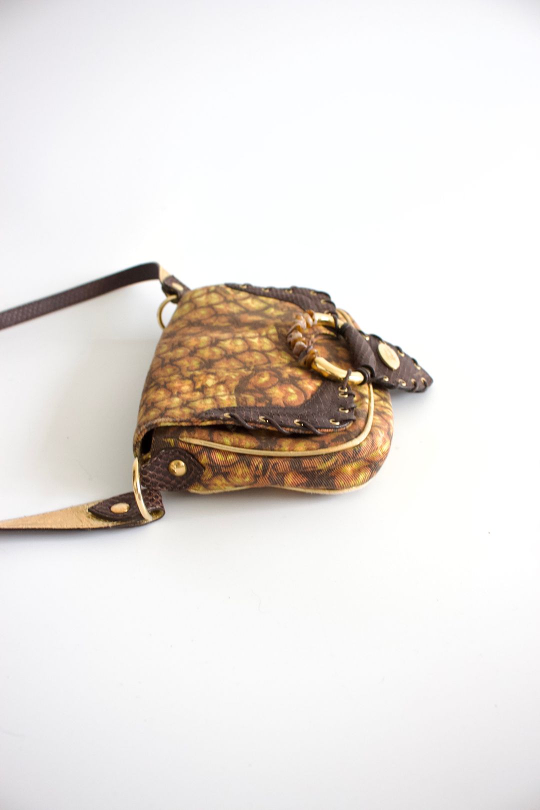 Thumbnail 6bcacb65-b4a3-4c90-9c2d-72c1b199a9e4