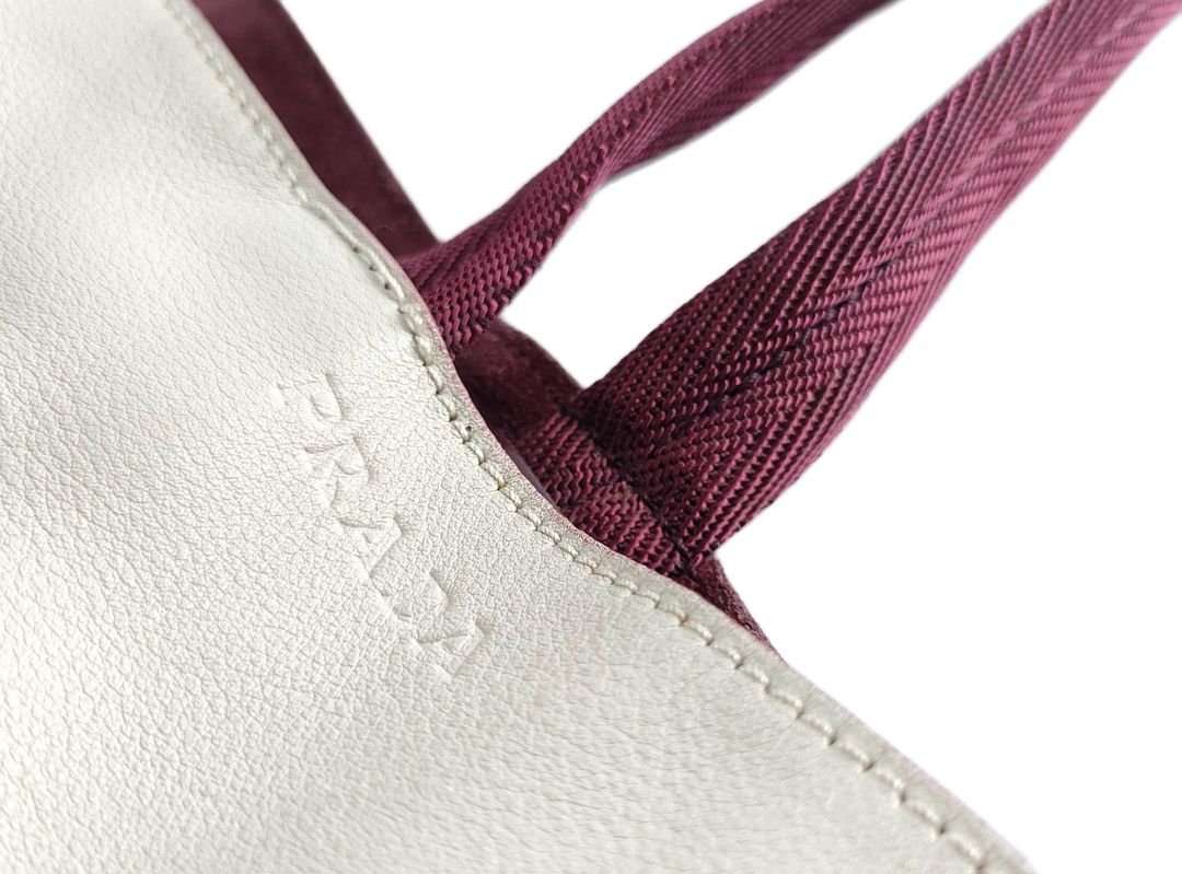 Thumbnail 18030a8b-0c05-4e52-80e2-7a4f99a12157