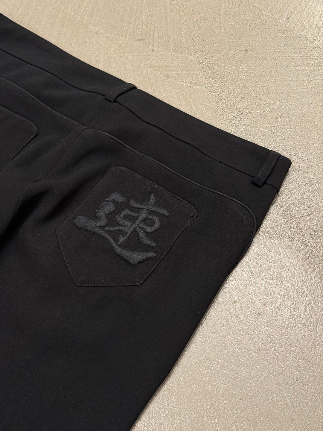 Thumbnail 96c57ee3-fcb9-4a1f-bc8f-492f9772ddc7