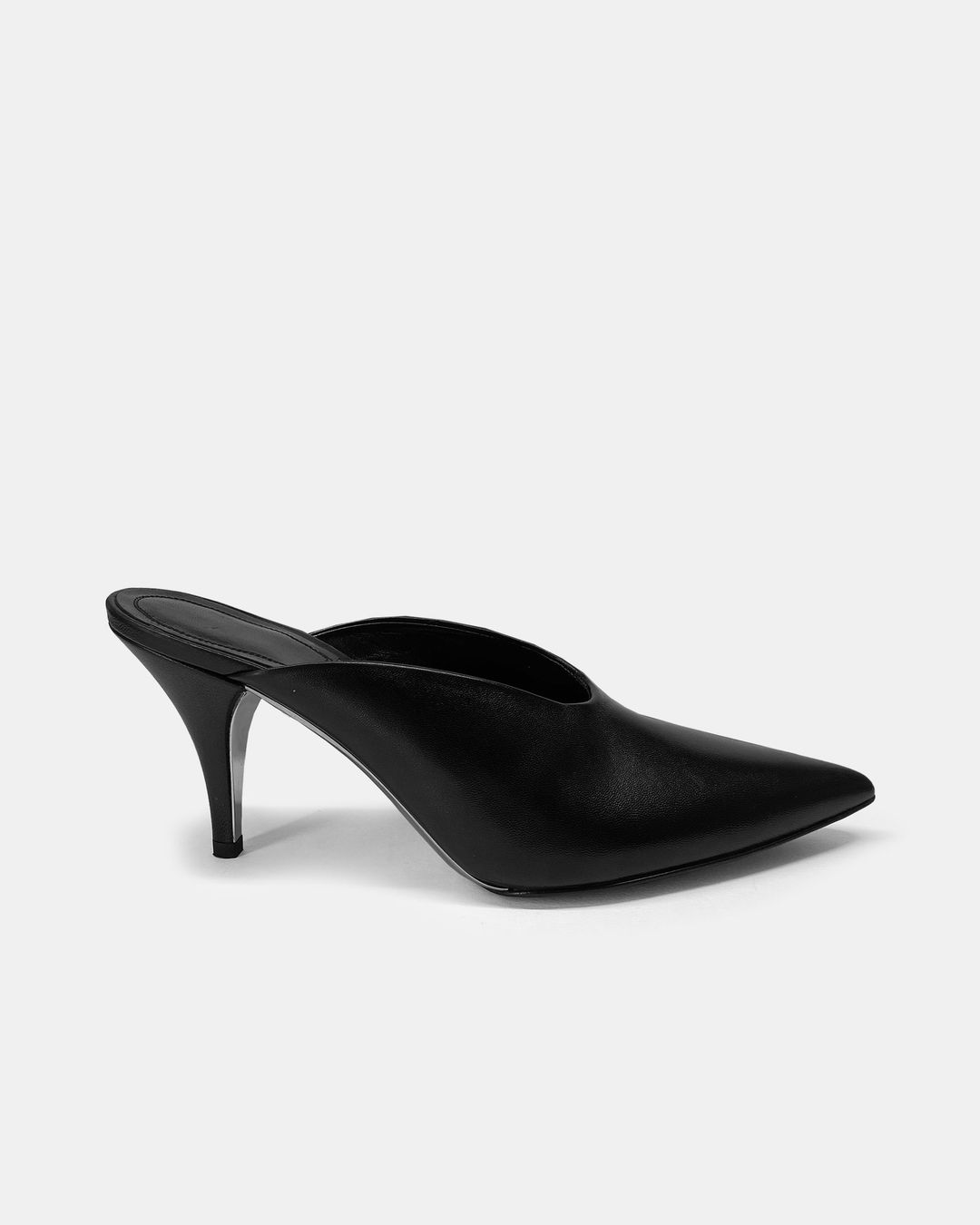 Calvin Klein 205W39NYC by Raf Simons SS2018 Roslynn Pointed Toe Mules Black by Calvin Klein 205W39NYC in size EU 38 from SHOES category