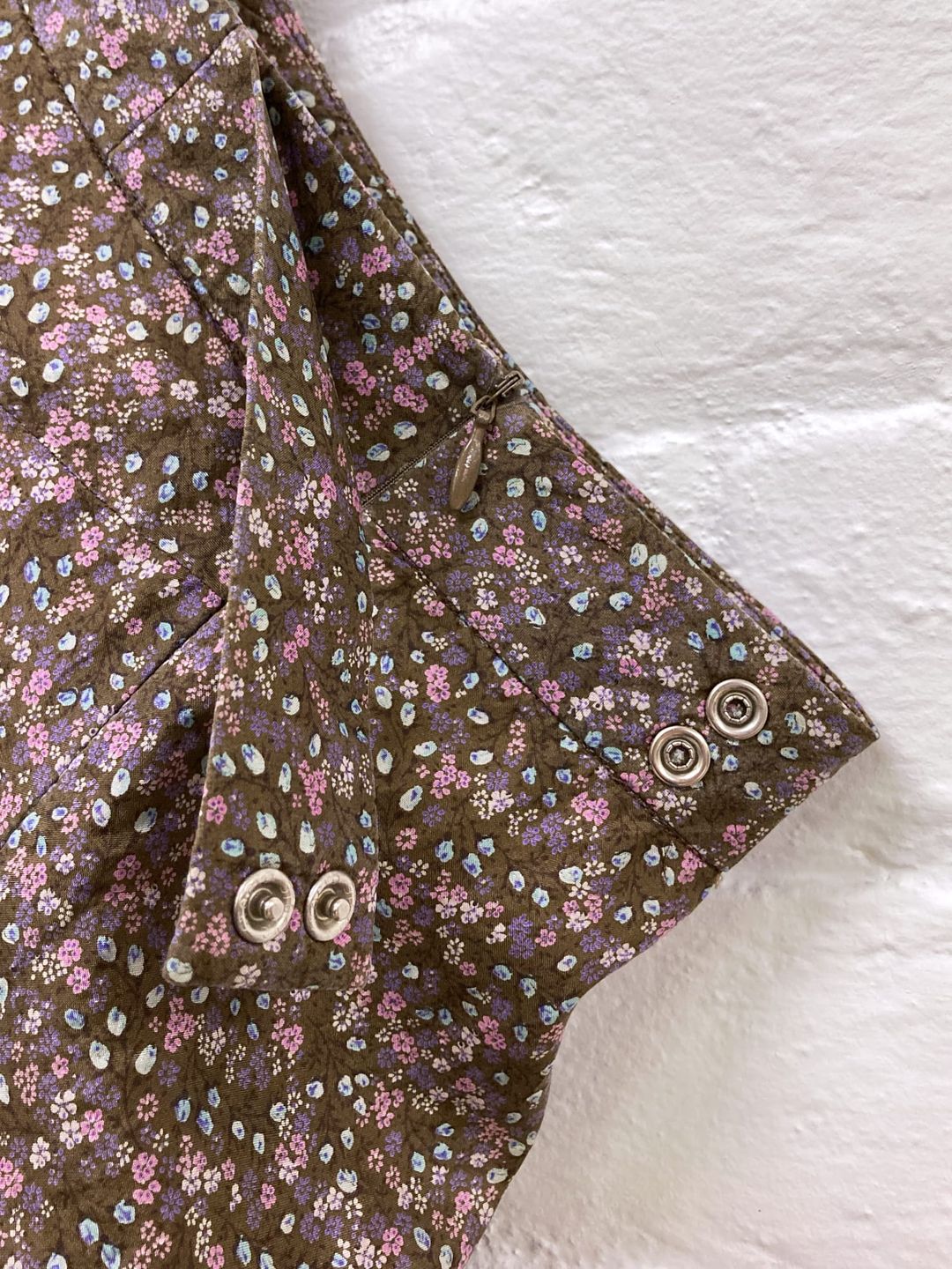 Thumbnail 2f7bf3d2-6e53-4574-9119-5579eee55633