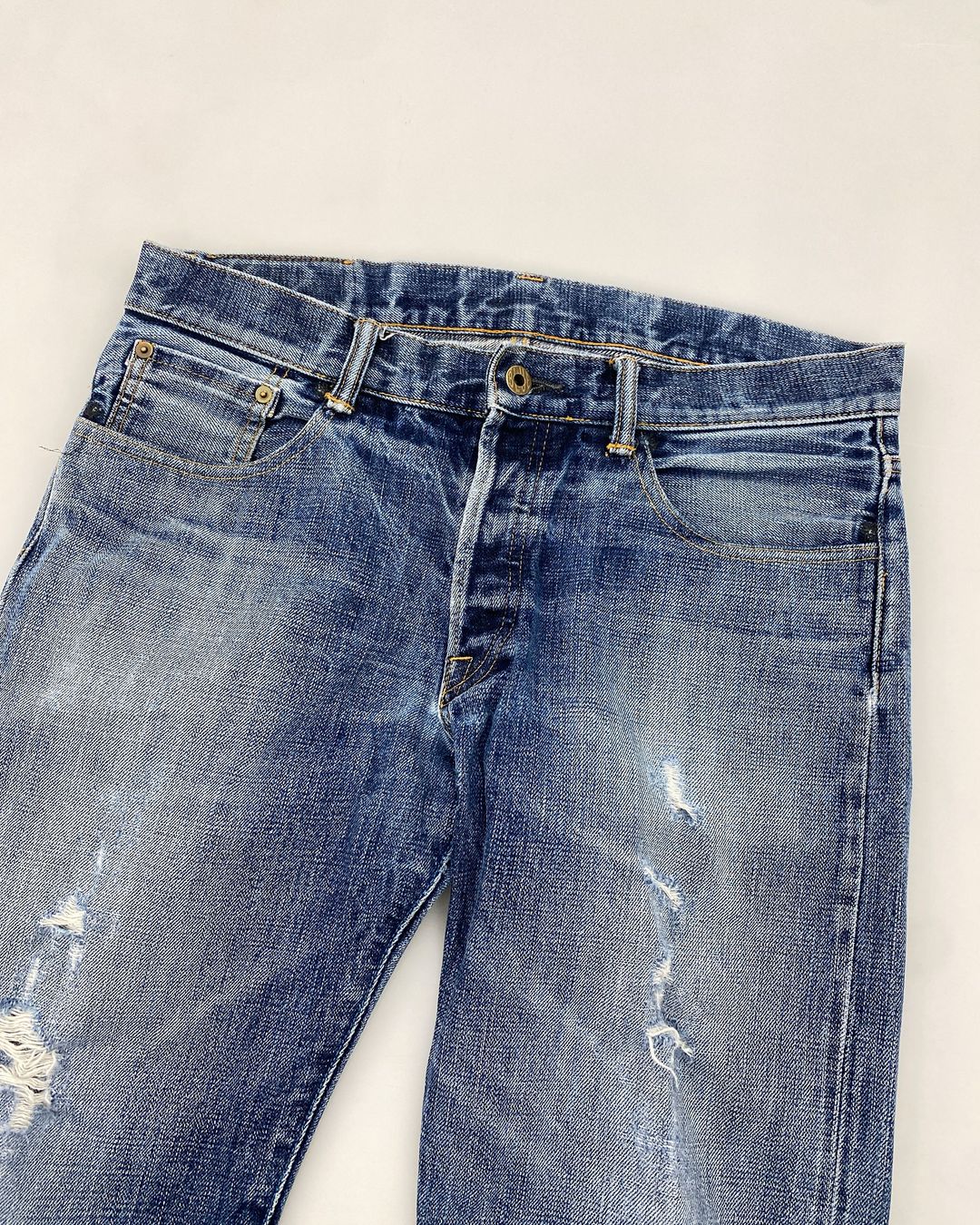 Thumbnail 9c17c7c0-42e1-48a2-9c0d-7b1a0b00fca3