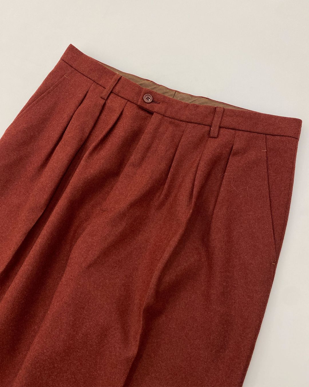 Thumbnail 6b3c42a1-b5b0-42e7-919f-8c94372af413