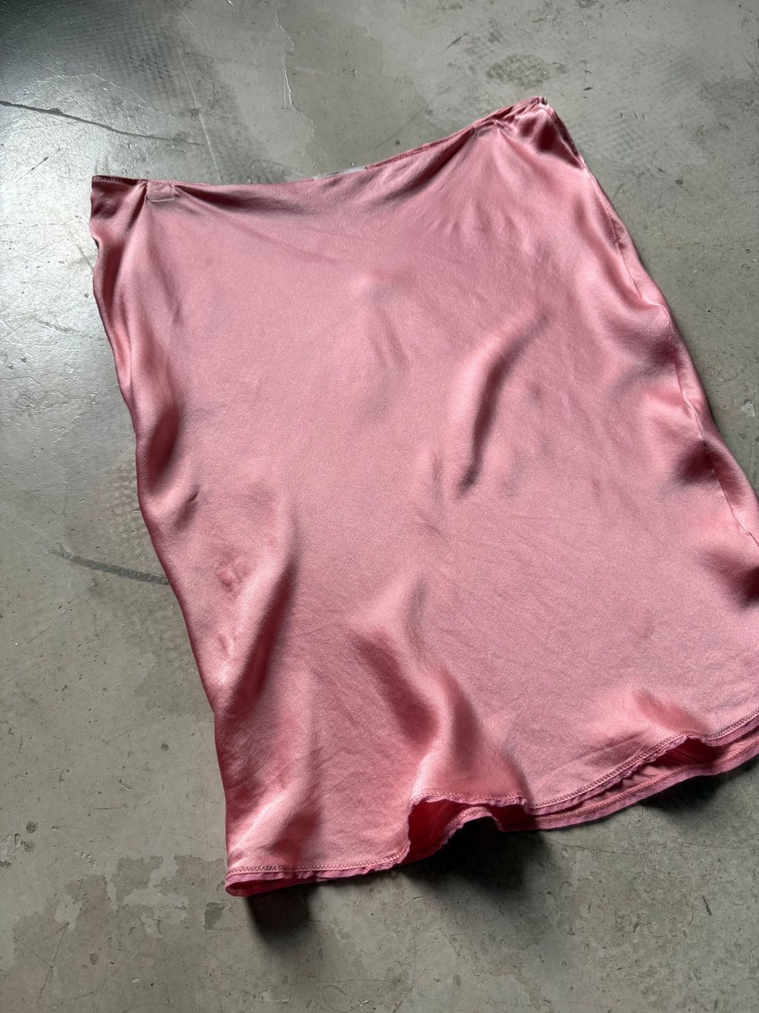 Thumbnail 12601663-78b3-4c3c-a33f-2a4d73534be4