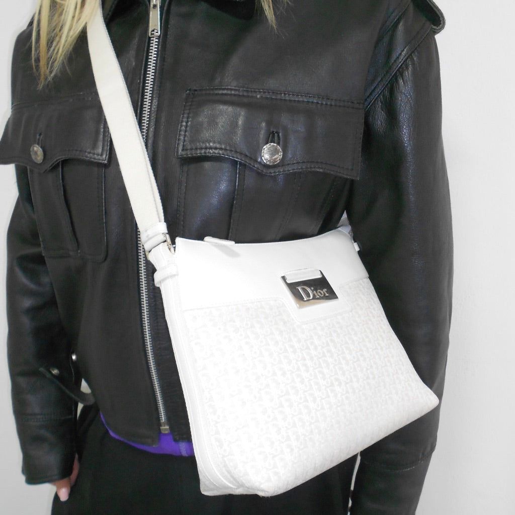 Thumbnail 2f170711-d9ba-471d-9052-bca3abd7bc9c