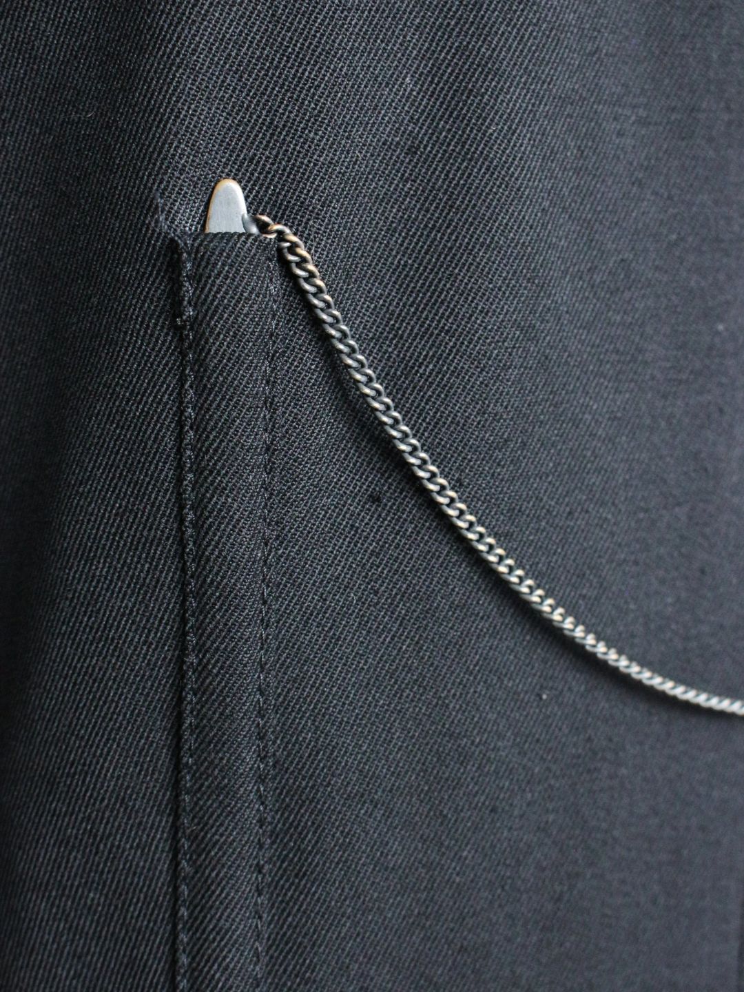 Thumbnail 667548ee-6f37-485d-8329-2c63f18ede03