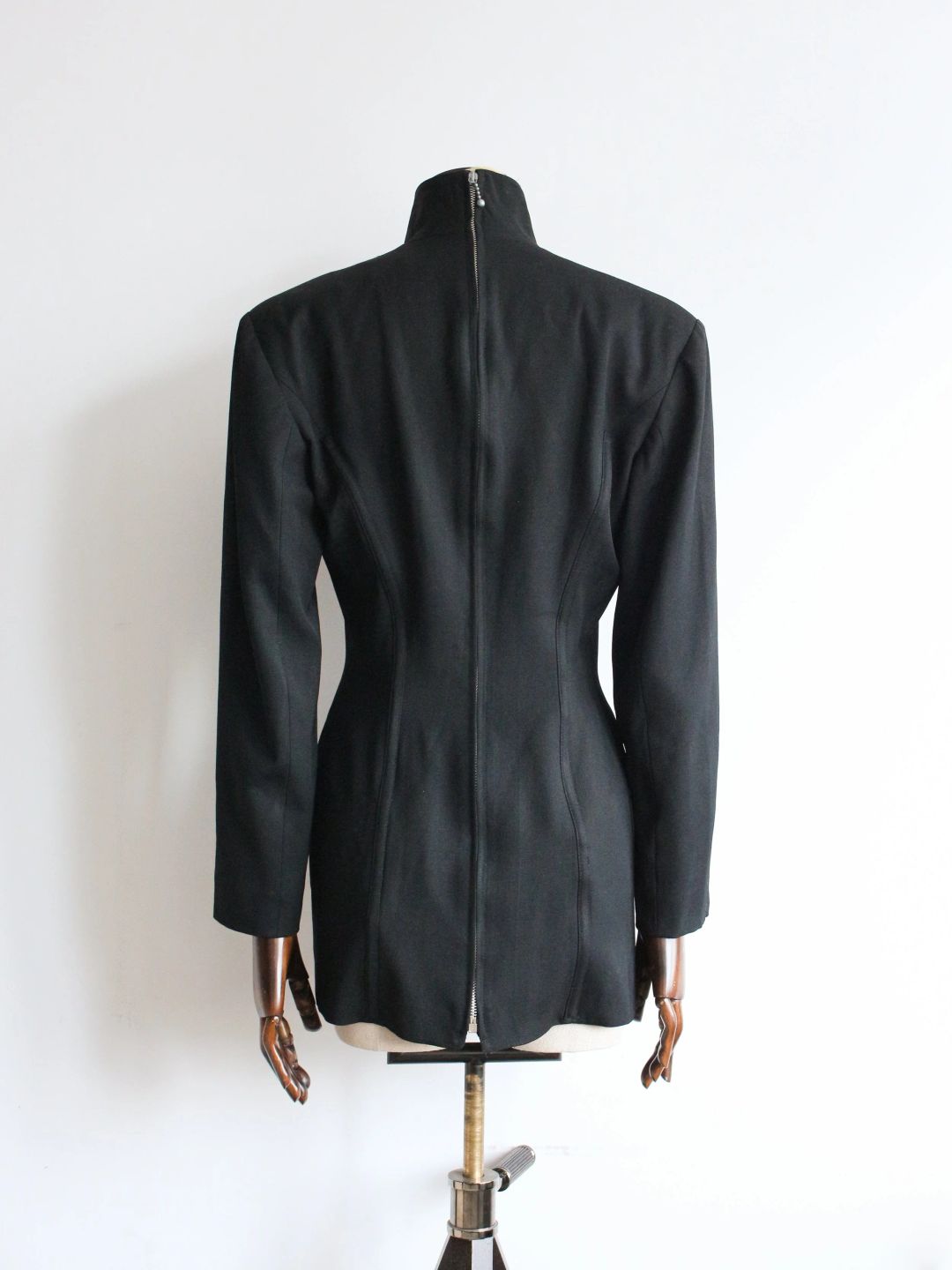 Thumbnail 8e98aeb6-9e28-4d4d-9101-724dd2398b75