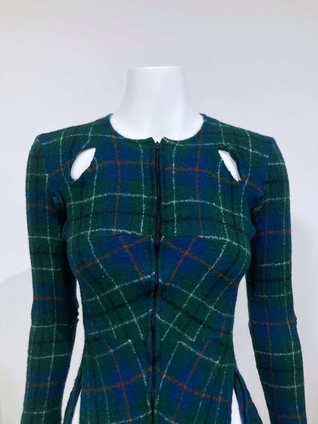 Thumbnail 557aca16-7eac-438c-9270-f387e9391e9f