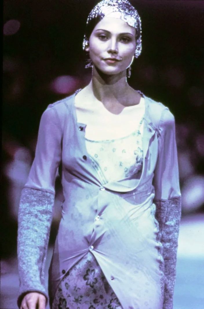 Thumbnail 542ef9dd-1915-458a-b29a-6eabd35c9089