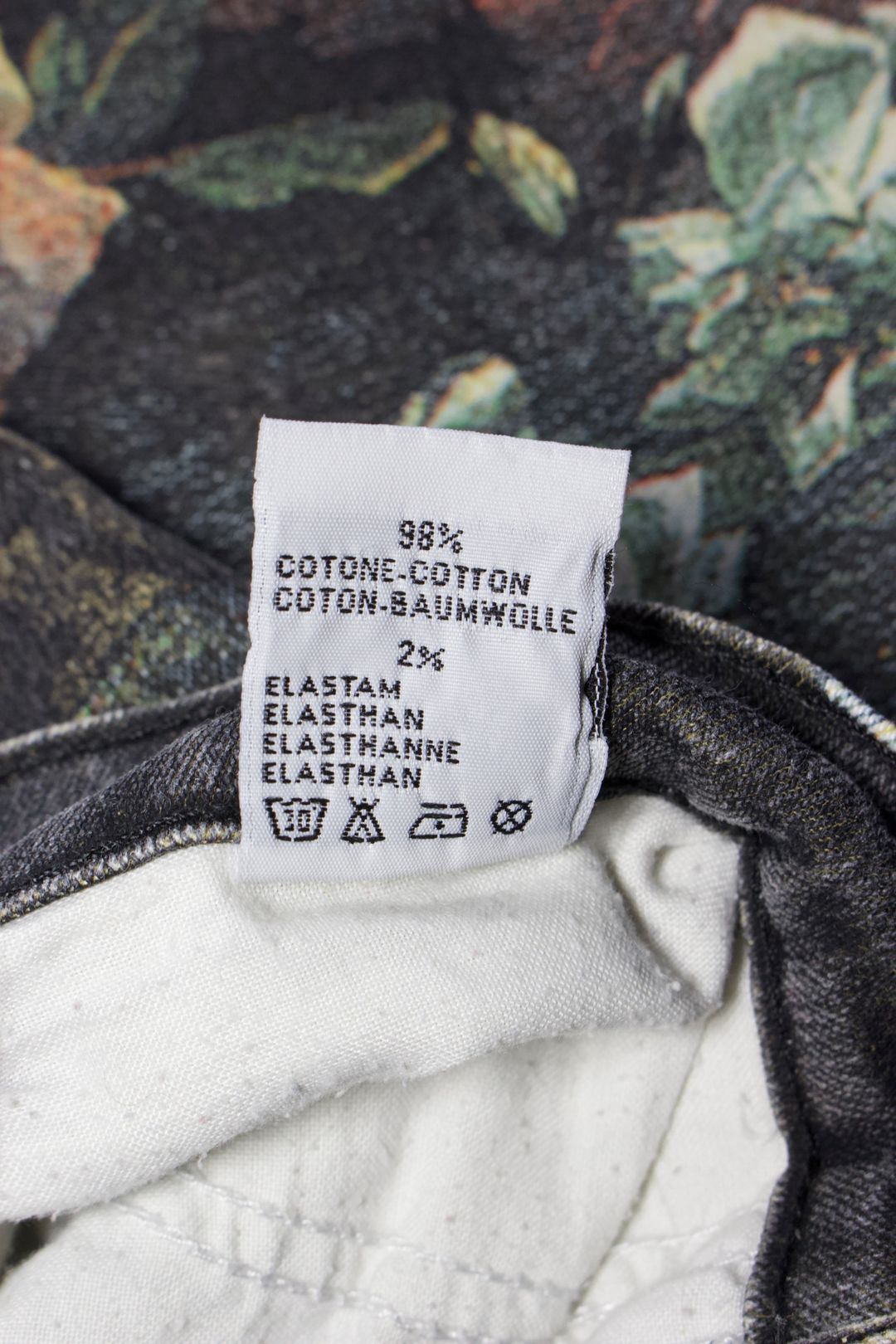 Thumbnail 54fae6ea-b6cf-4c38-81d4-bf26603a129e