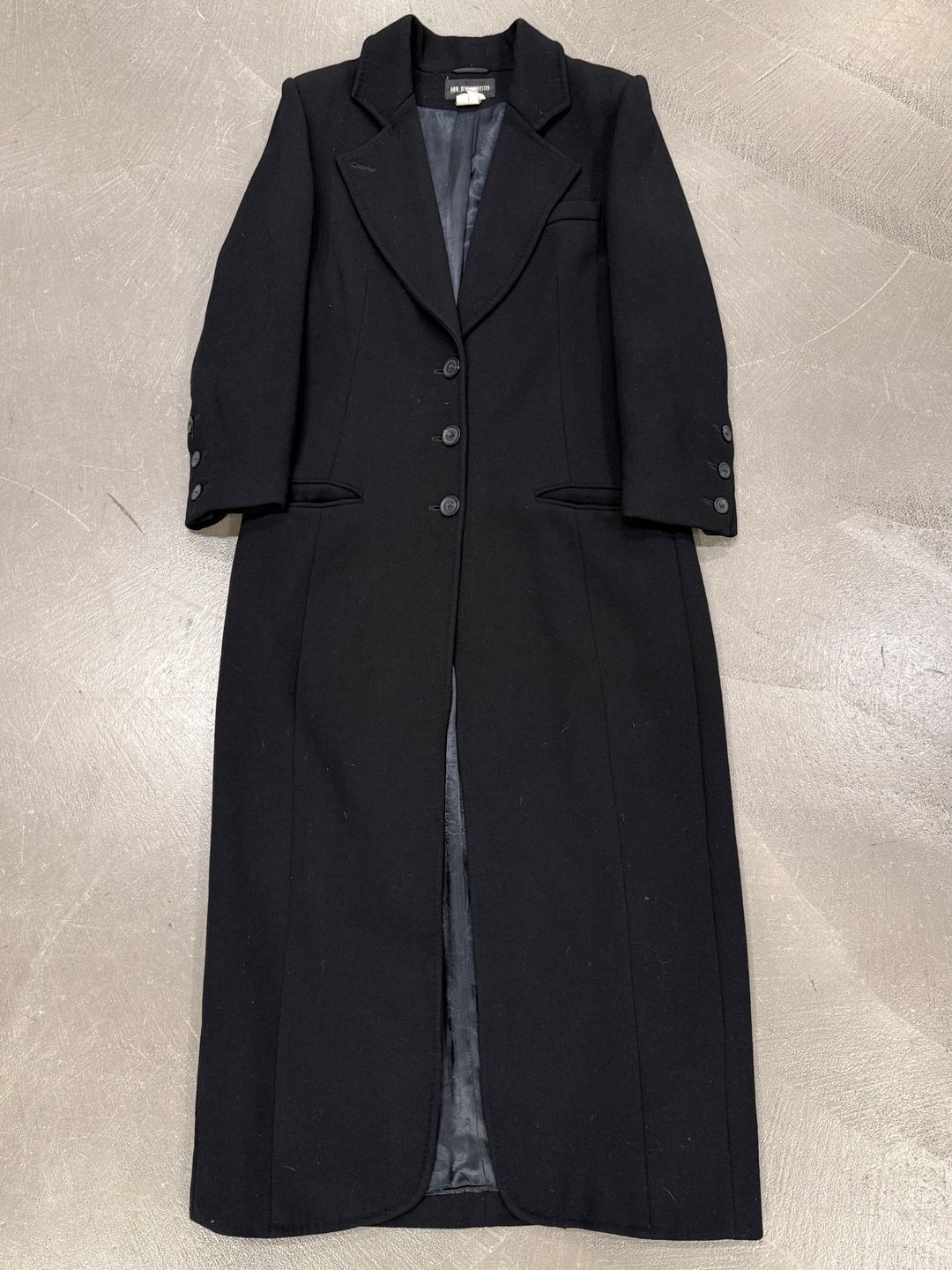 Thumbnail 9da4e8b7-5ebf-476b-8e66-118ec8c7bf2c