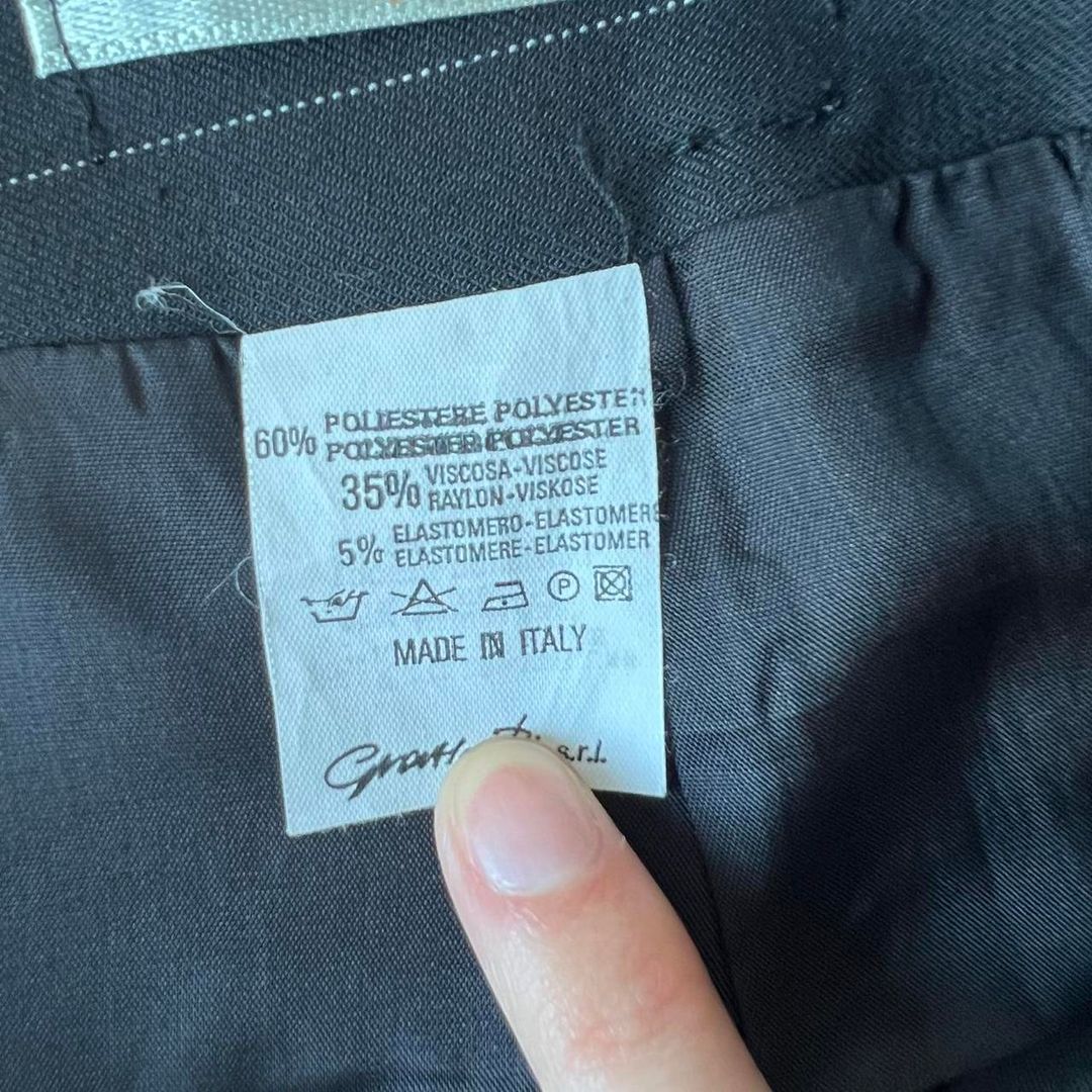 Thumbnail 41585186-5fad-46b1-8c44-6bd9eb248dcd