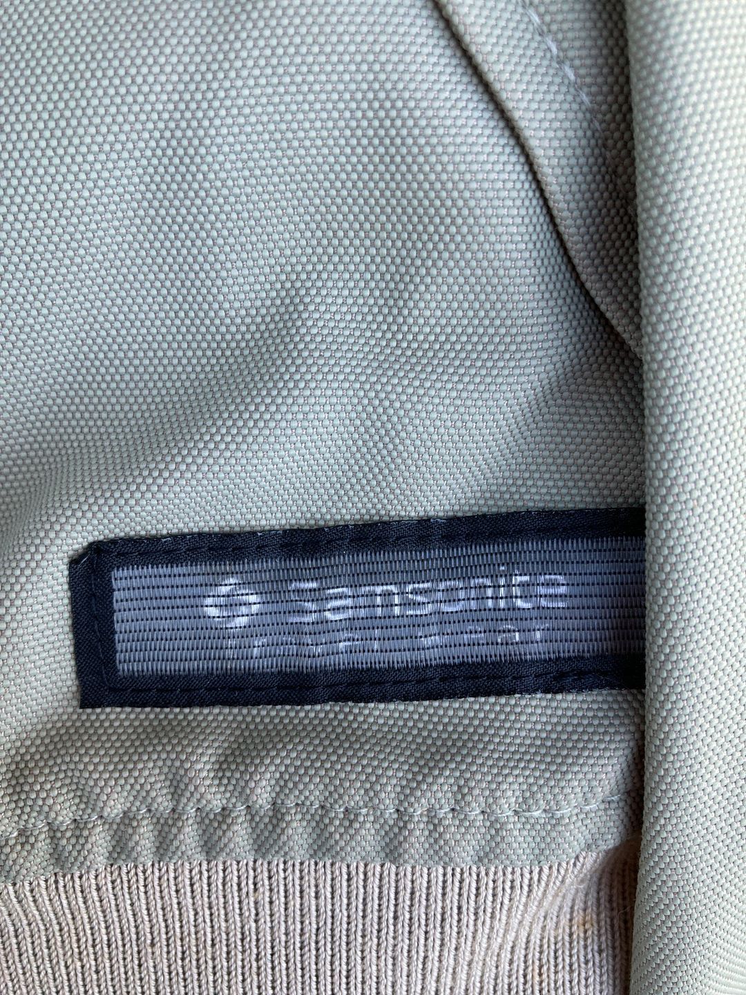 Thumbnail 500b801e-9a0b-4836-8cff-bb5172505949