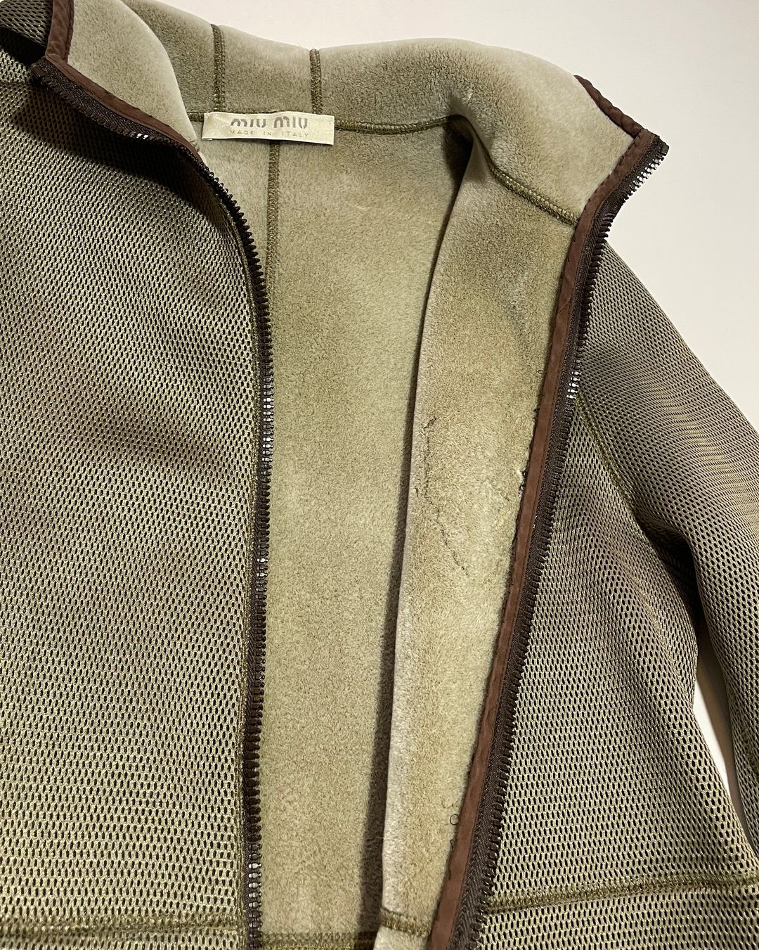 Thumbnail 3c50104d-220f-48d3-88b6-239b3be2c93e