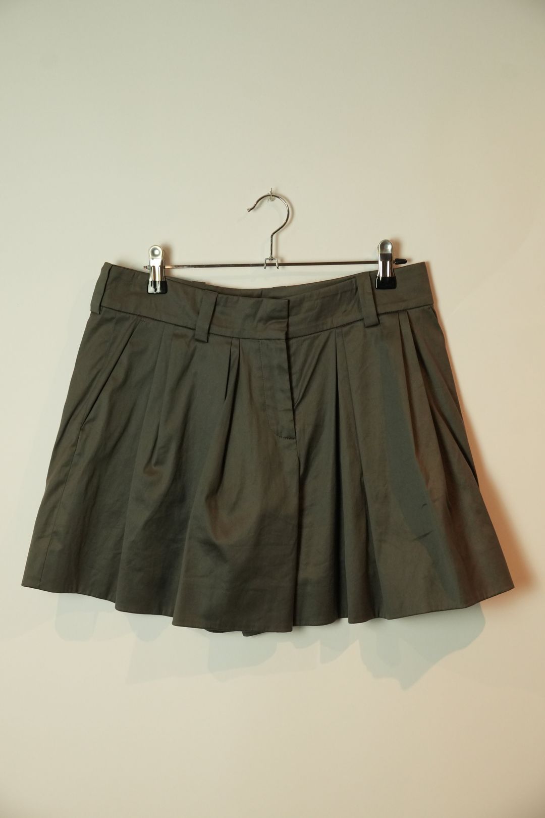Celine Pleated Grey High Waist Shorts by CÉLINE in size S from SHORTS category