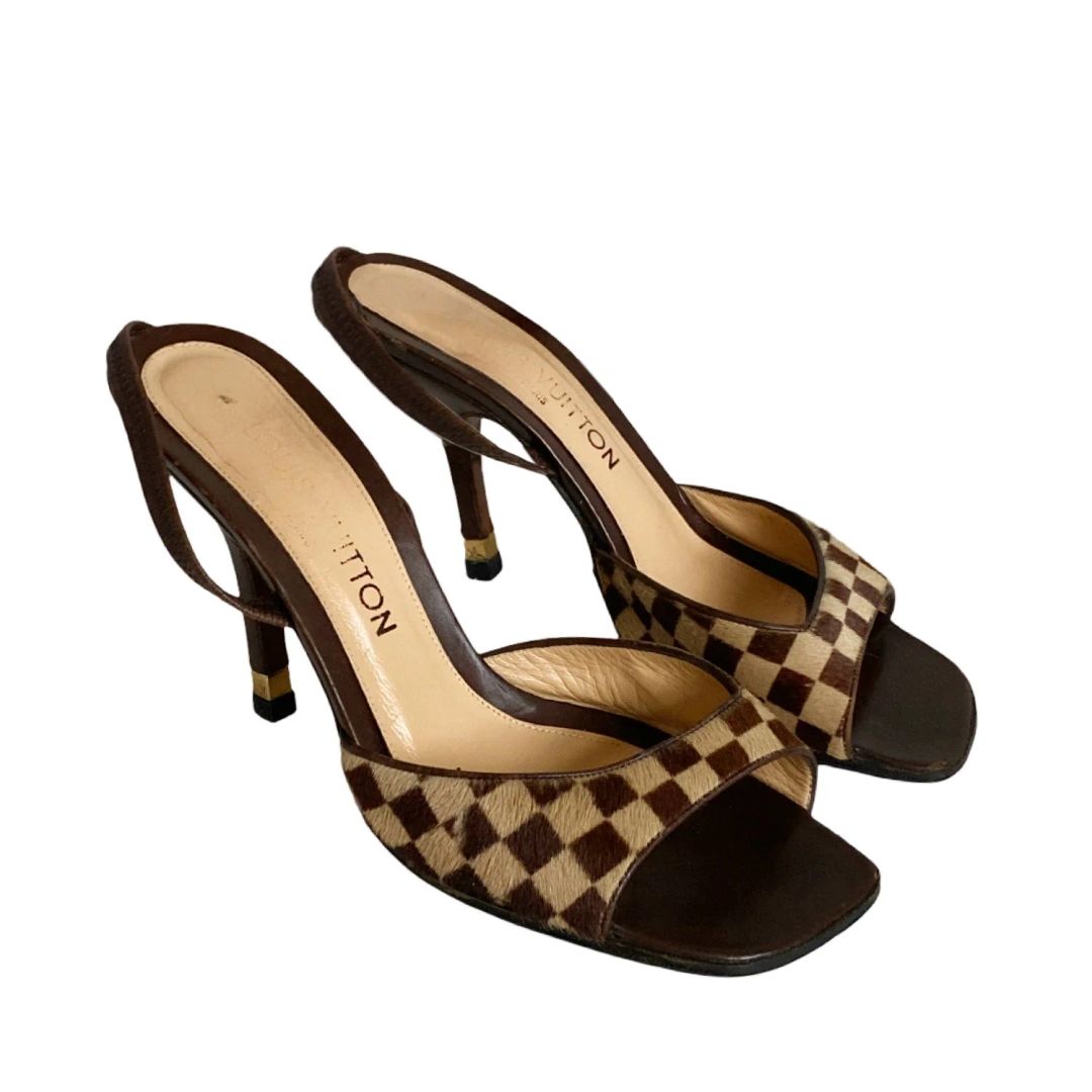 Thumbnail 17e16a71-fd40-47ff-8744-71528b12da37