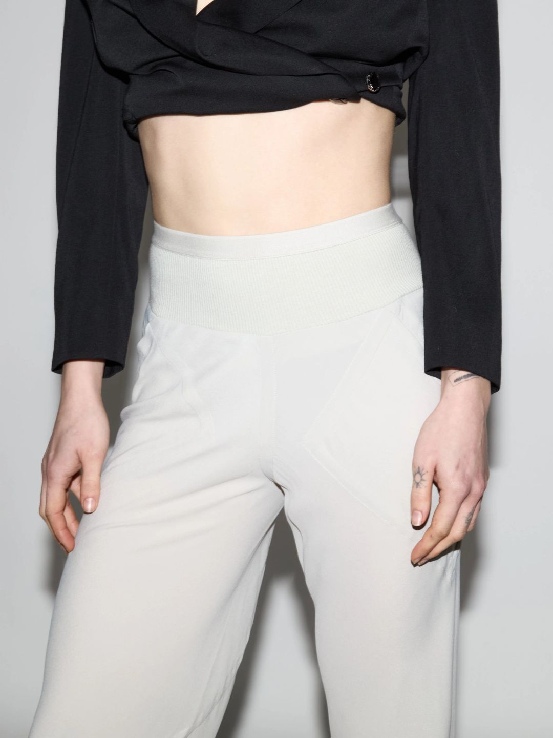 Thumbnail 5df07bbc-eec7-42cc-a6a2-f2887bab8601