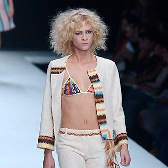 Thumbnail 570a9748-7d40-41a7-985d-1552cfb71f90