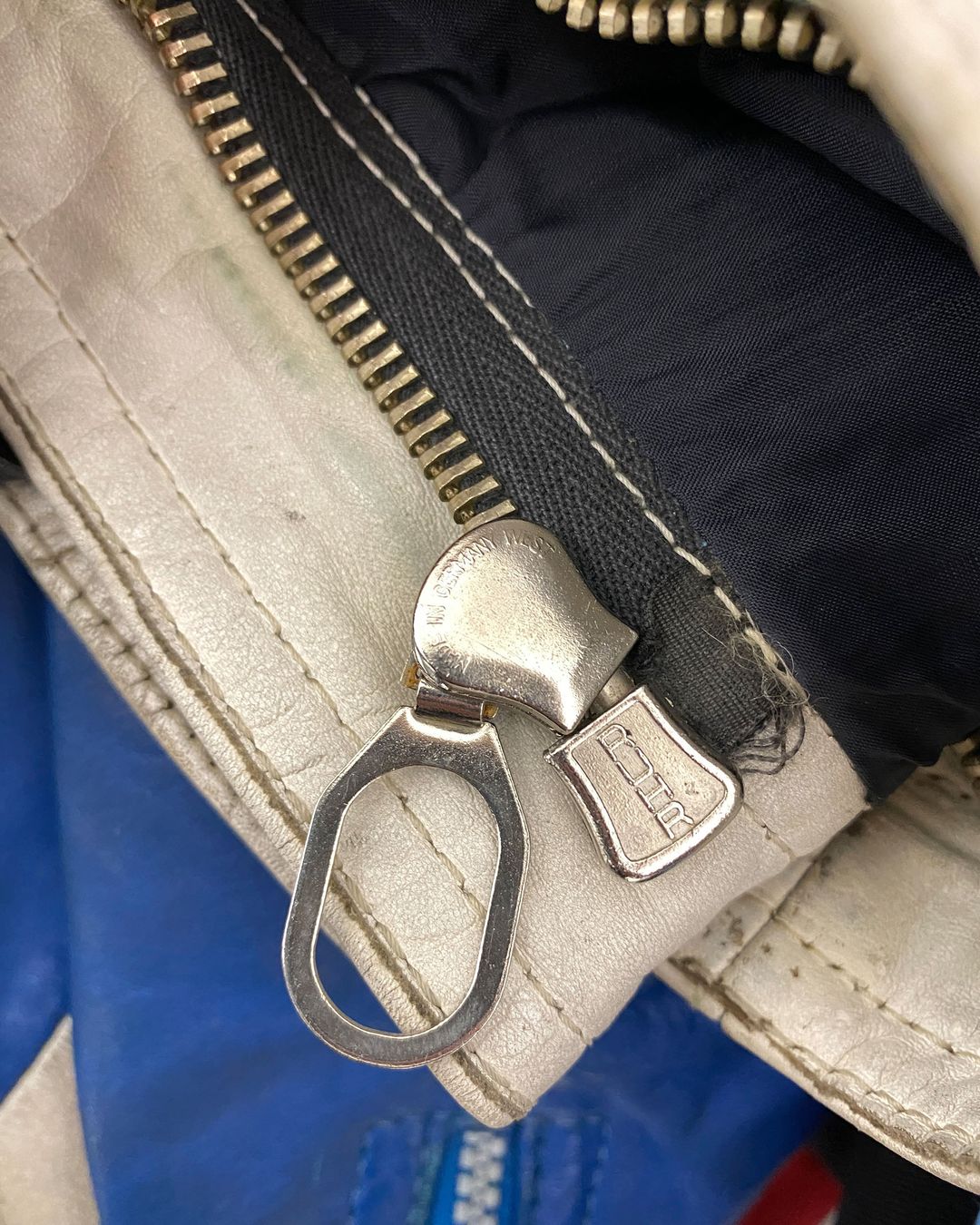 Thumbnail 3e86eb44-57ee-4b7f-8839-83e6926daed9