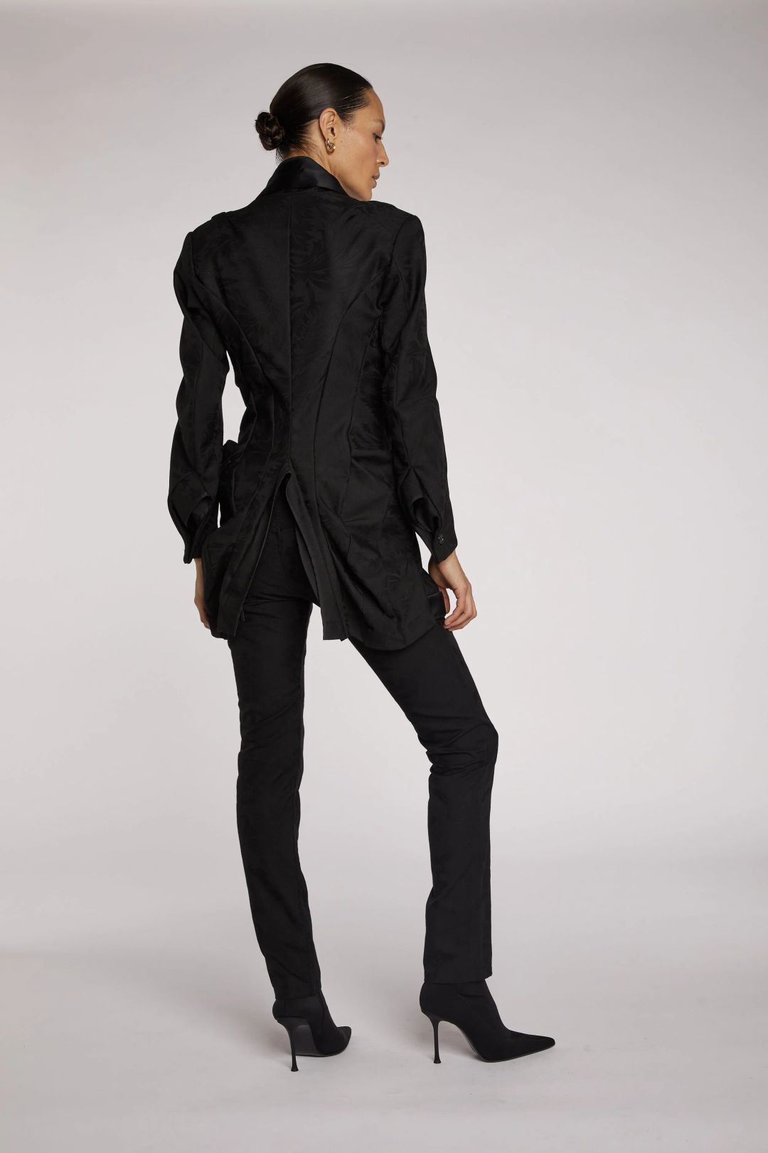 Thumbnail 8d816d9d-3768-4275-a0d4-b55095415ff5