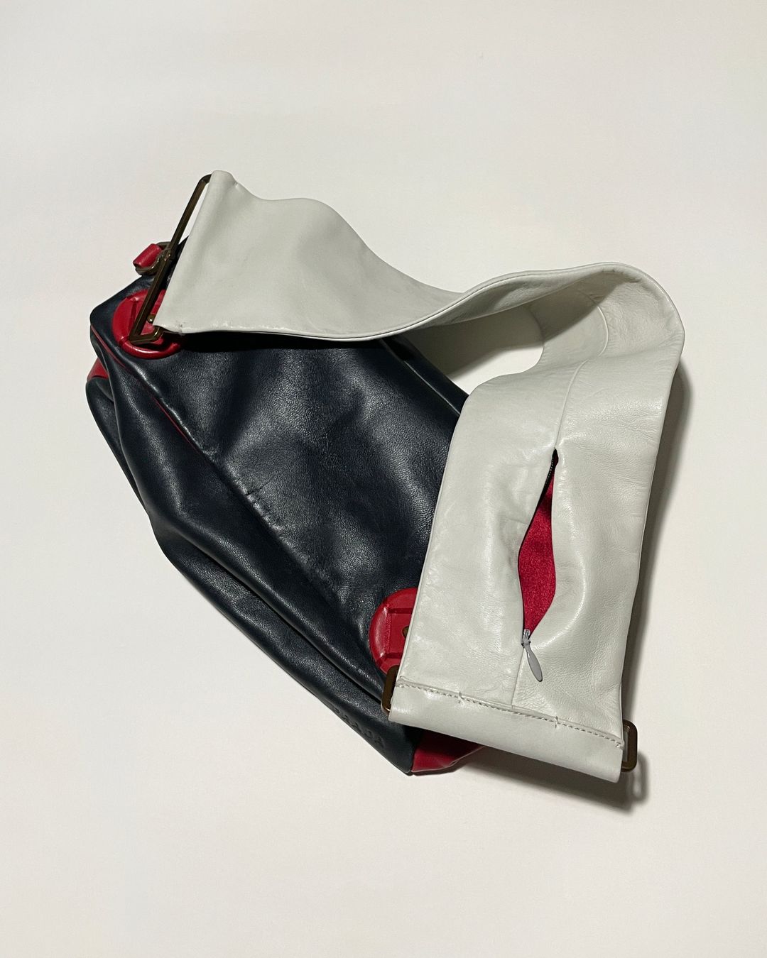 Thumbnail 33d596ae-4b24-49bf-805b-c7880b7db82c