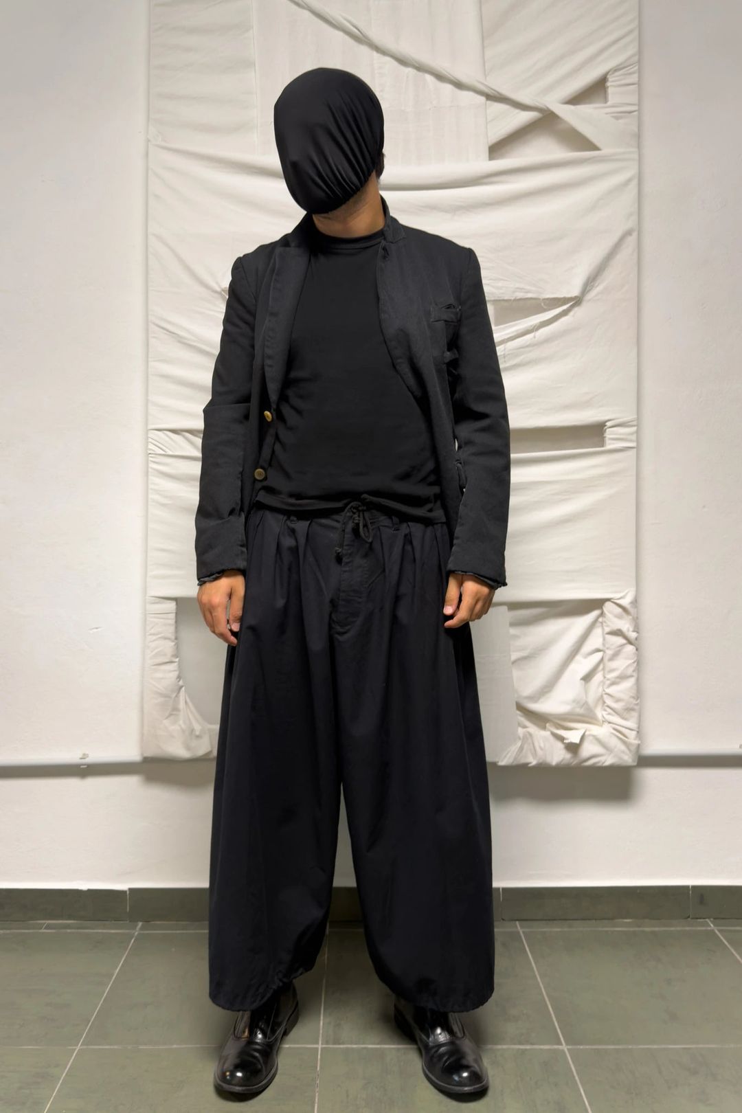 BLACK SCANDAL Yohji Yamamoto A/W 2018 balloon pants by YOHJI YAMAMOTO in size L from TROUSERS category