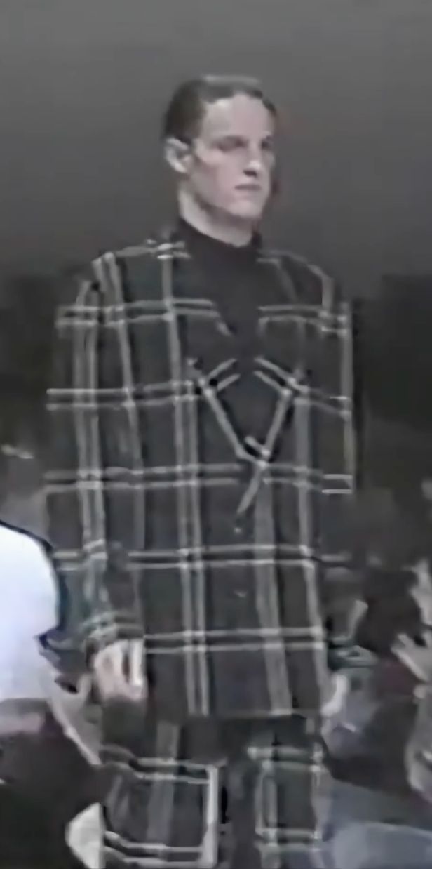Thumbnail 99cb262c-78ba-4e13-9bd9-a172ca2d8881