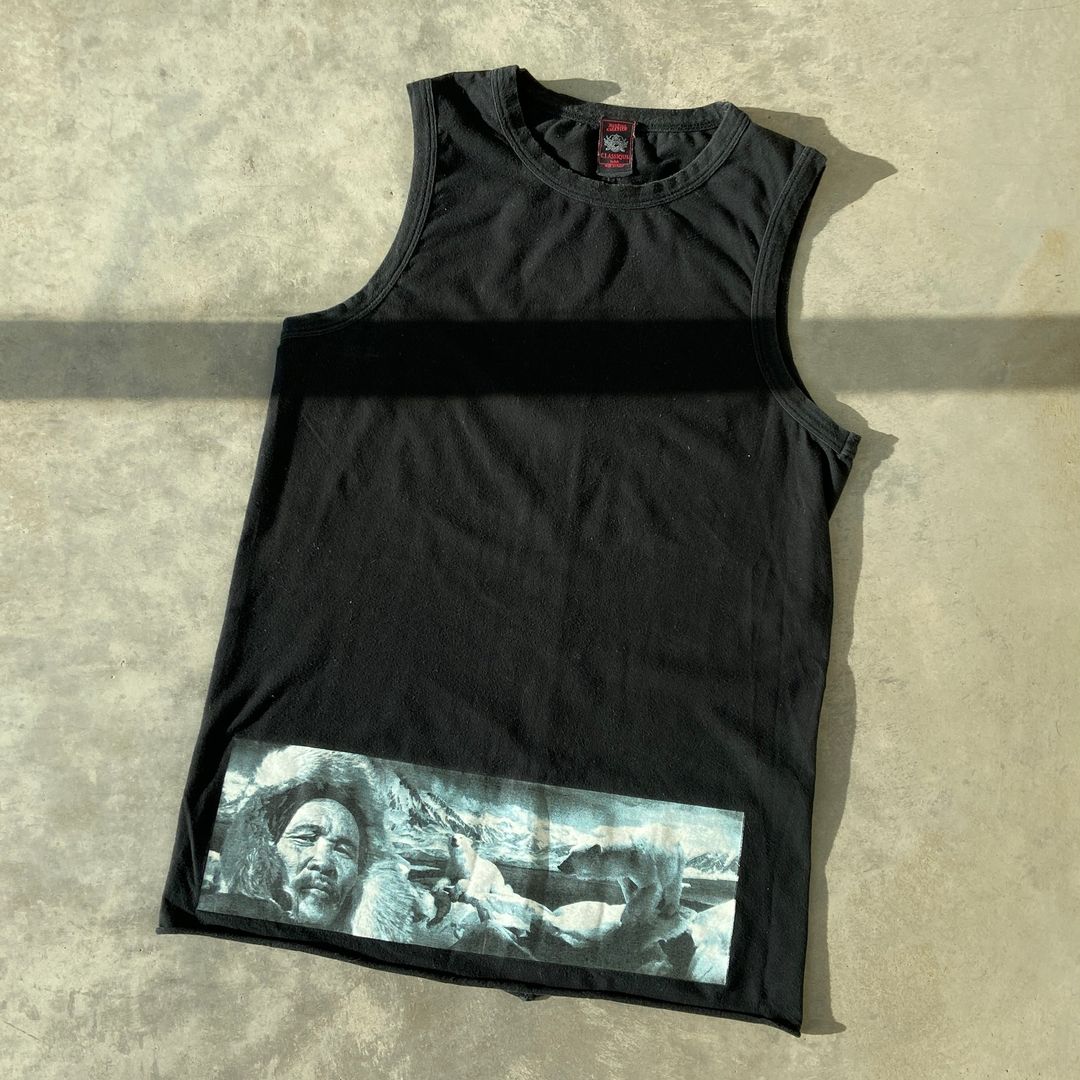 Thumbnail 5c94b033-0cd3-43fd-bf34-d42704dae19b