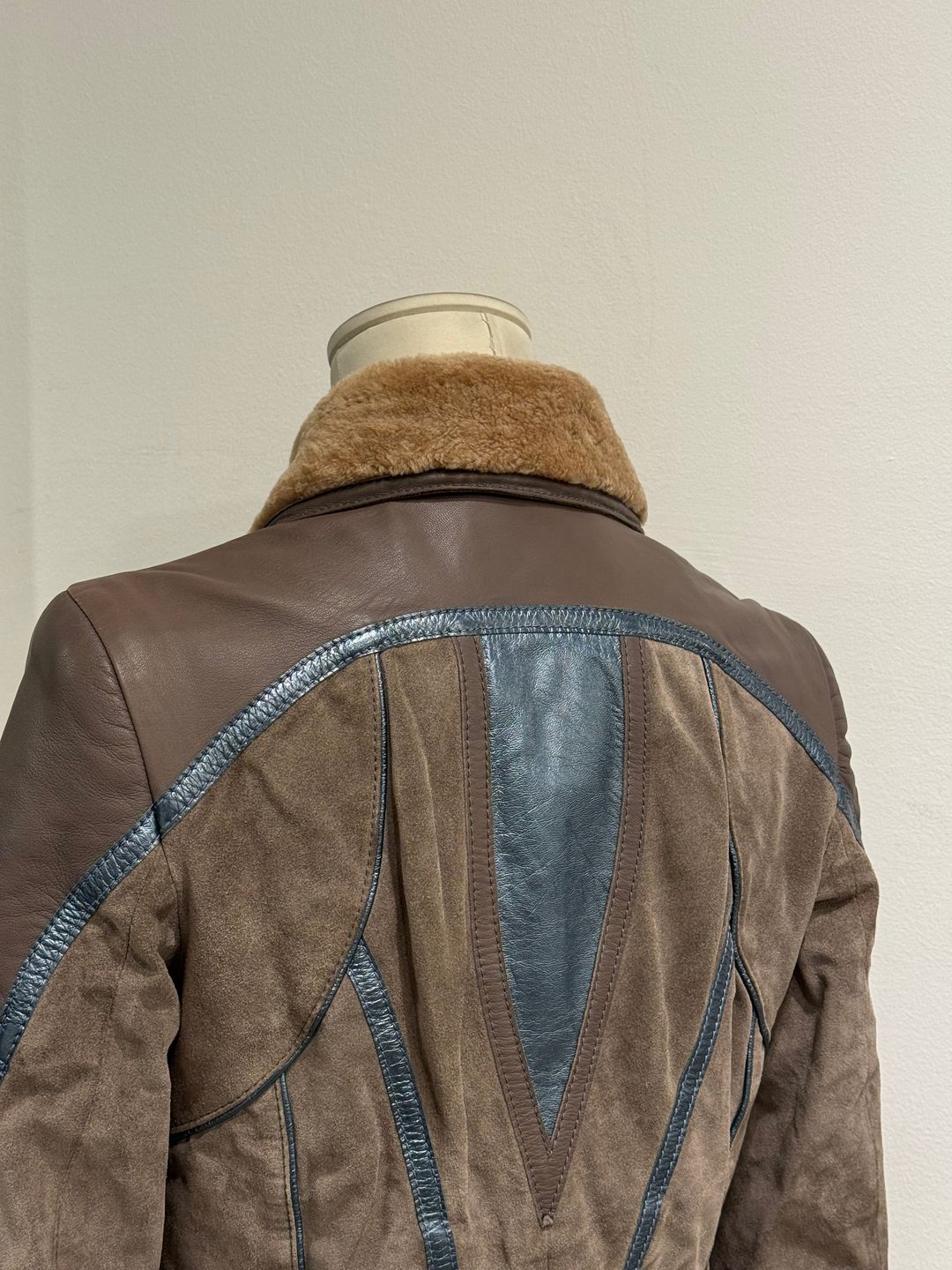 Thumbnail 41fb9b2e-afba-4b76-ba56-8a5d0ca60e9e