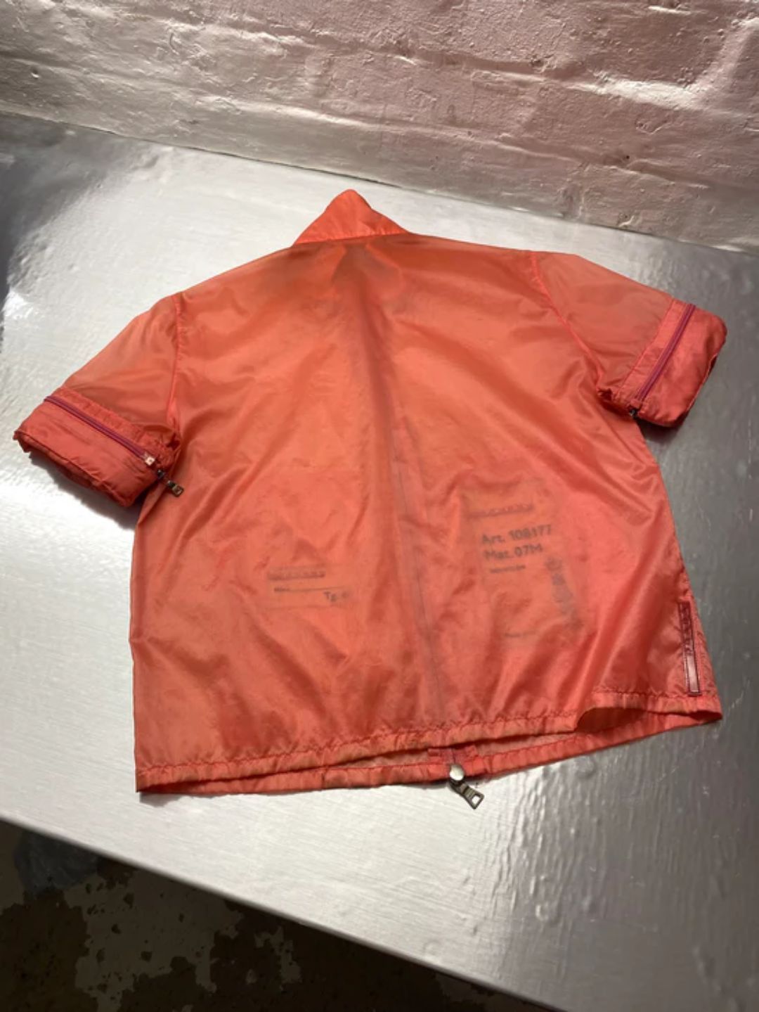 Thumbnail 22310ea6-9374-4c5a-9e53-c612957b77a7