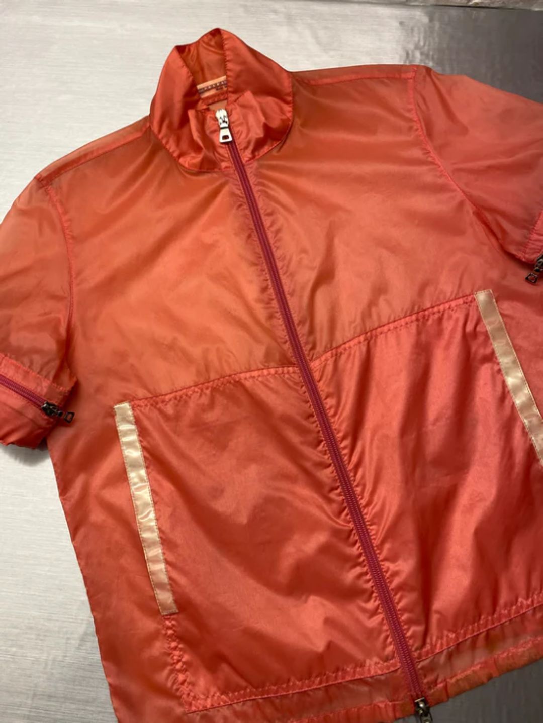 Thumbnail 3f6e4872-3406-4d60-bde5-b30ac495d2b2