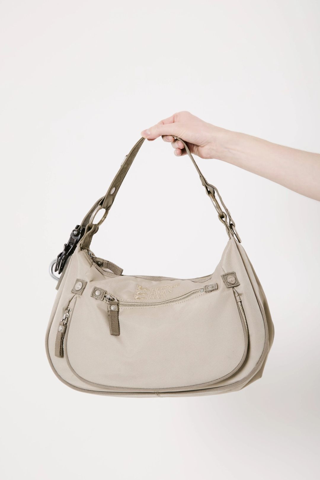 Thumbnail 28928fcc-4ce5-482d-931f-7f1febf6711f