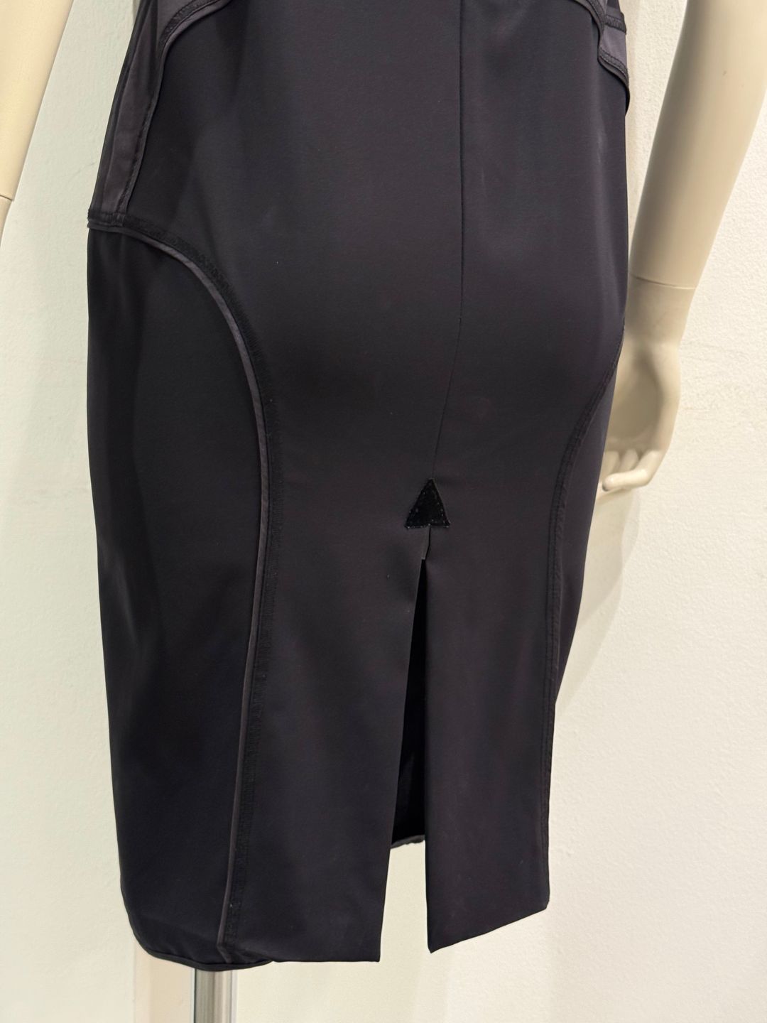 Thumbnail 1ecf0e95-ba1b-4126-af37-af092d6aa1ea