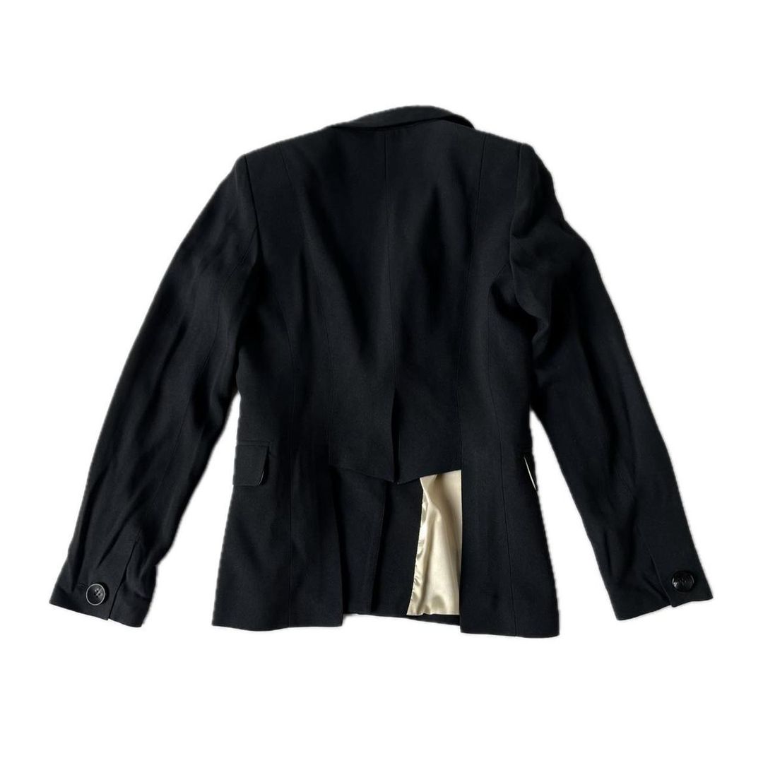 Thumbnail 6e7bf6f2-d69d-4008-9535-28a39c8b6d3d