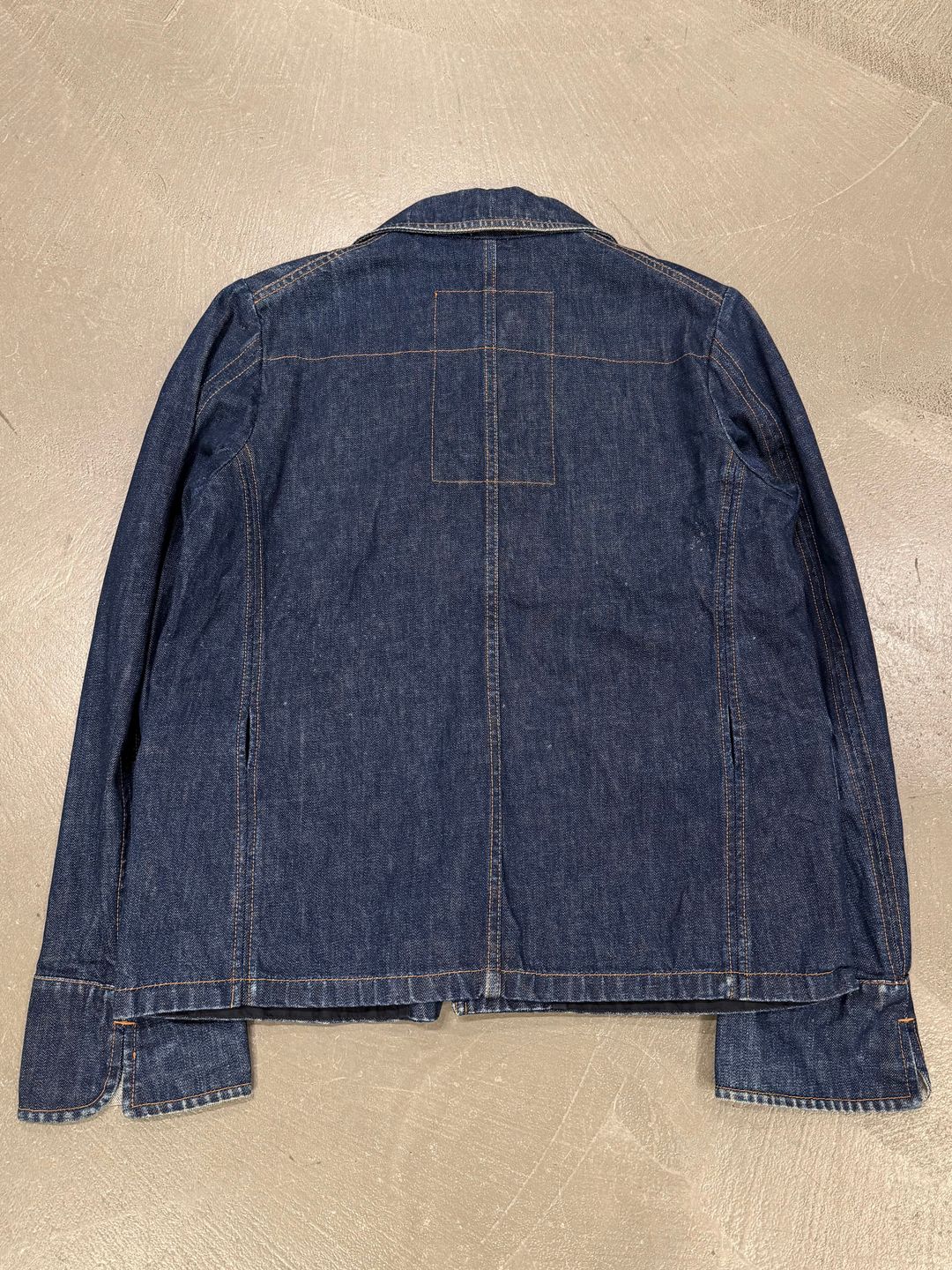 Thumbnail 800c1867-e6d7-4716-ae19-17deffd44584