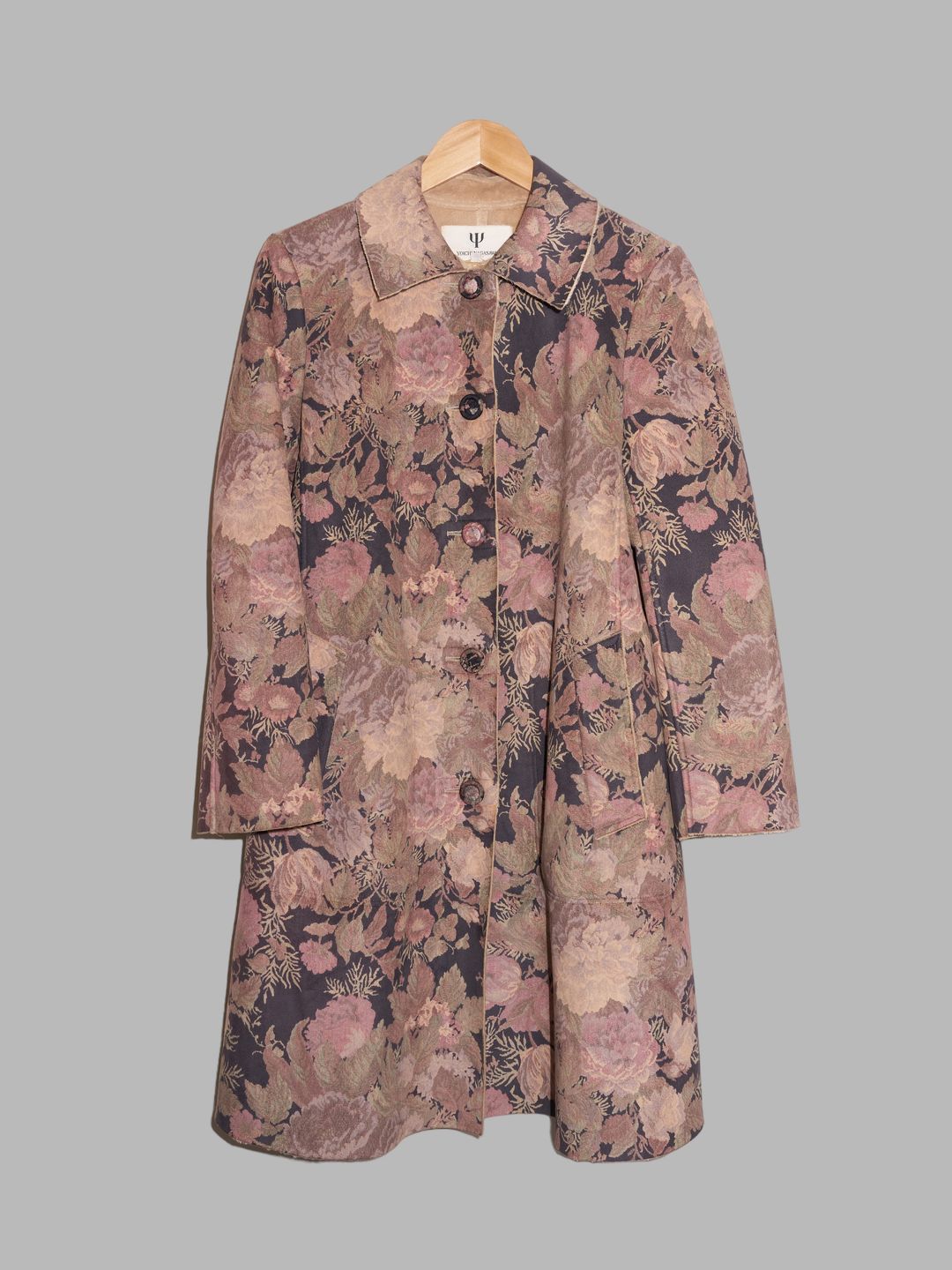 Yoichi Nagasawa 1990s gobelin floral pattern five button coat - size 38 S by Yoichi Nagasawa in size IT 38 from COATS & JACKETS category